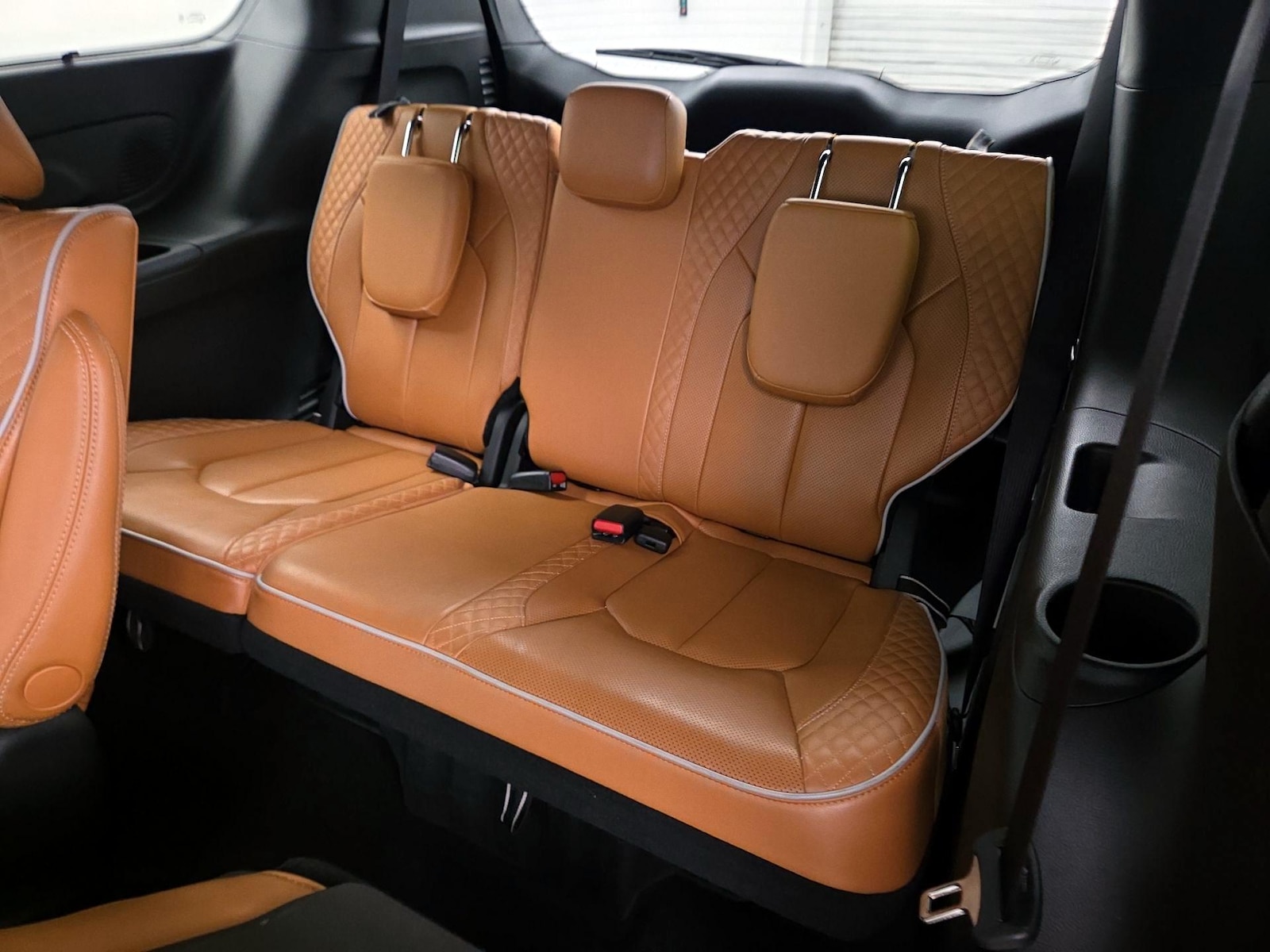2023 Chrysler Pacifica Hybrid Pinnacle - Photo 23