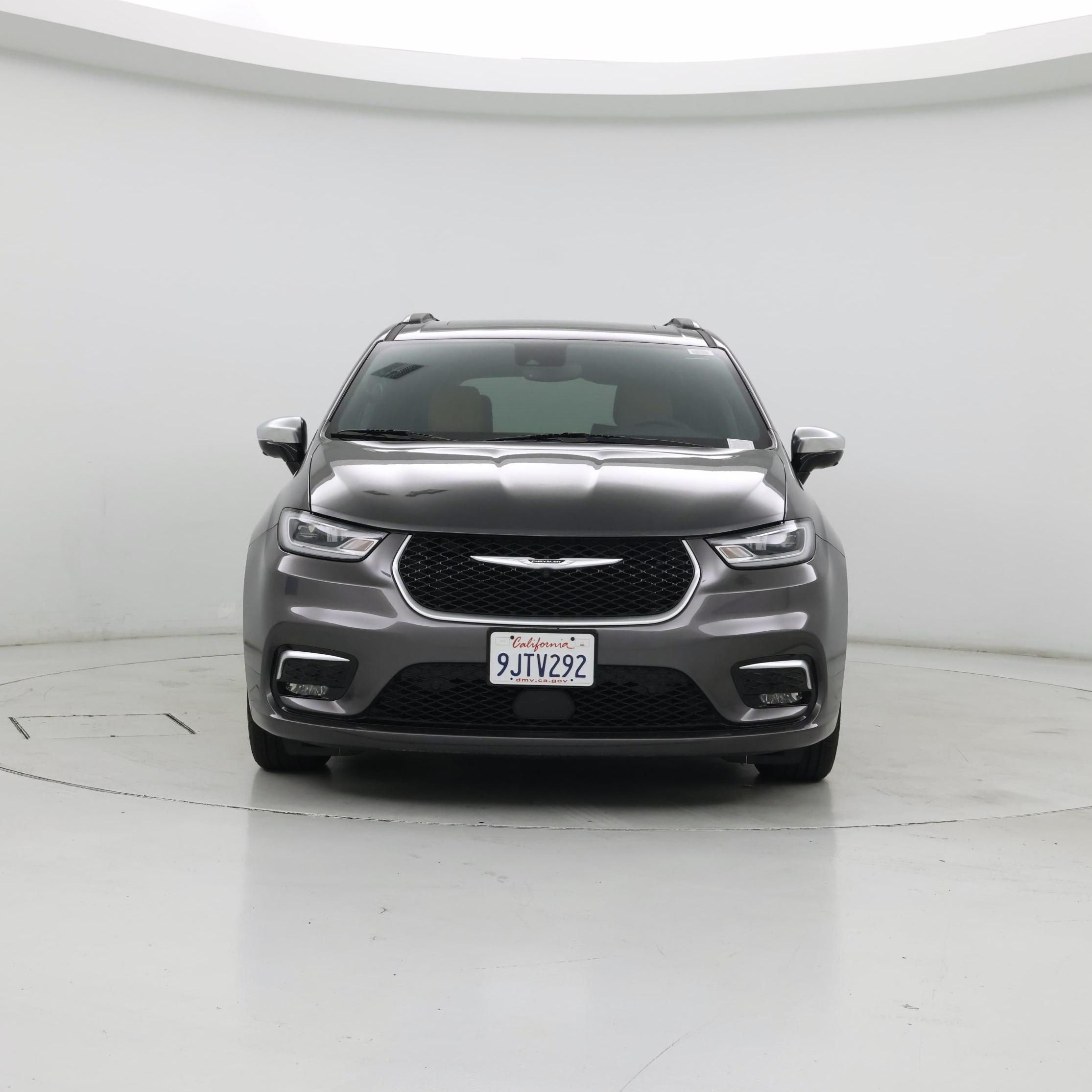 Thumbnail: 2023 Chrysler Pacifica - 5