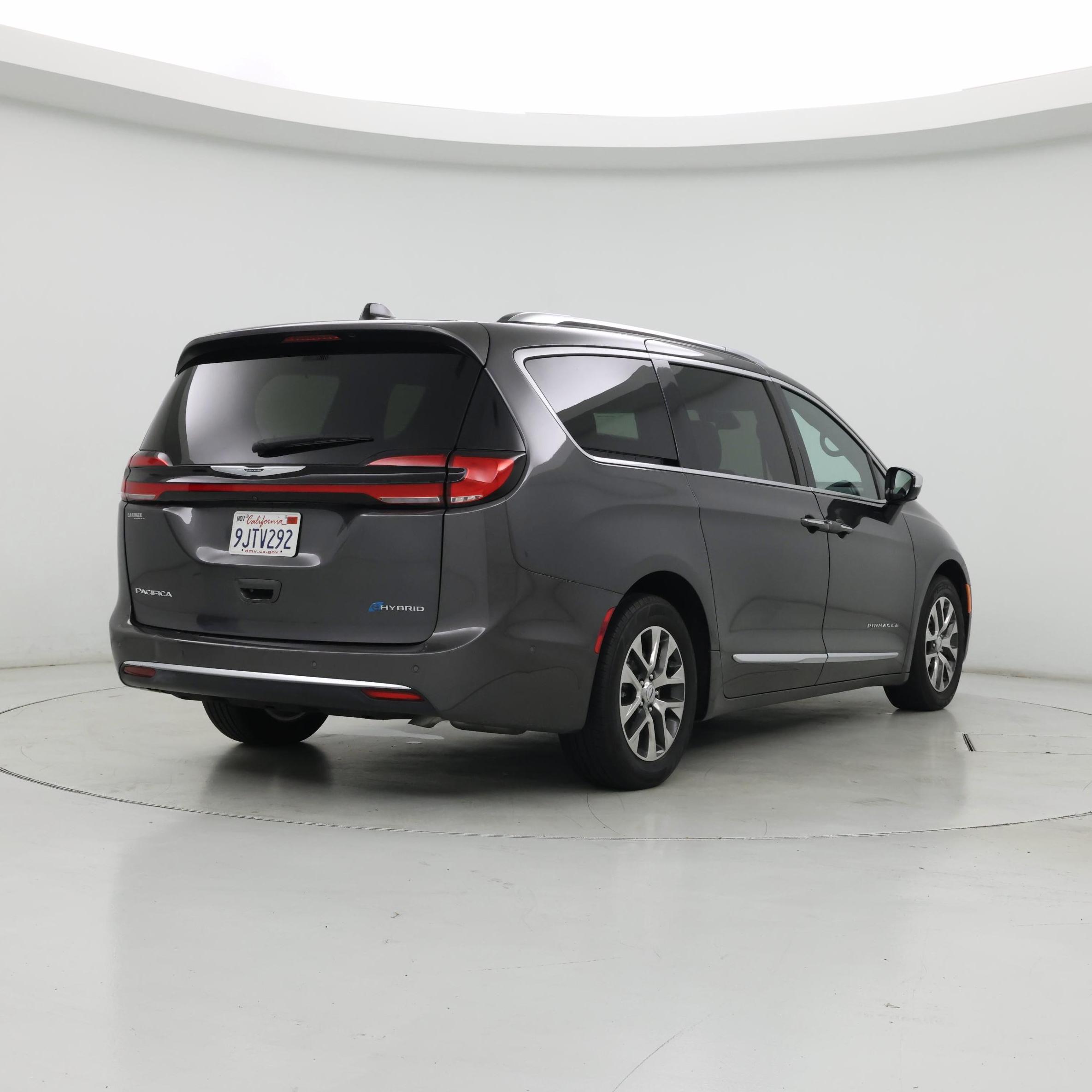 Thumbnail: 2023 Chrysler Pacifica - 8