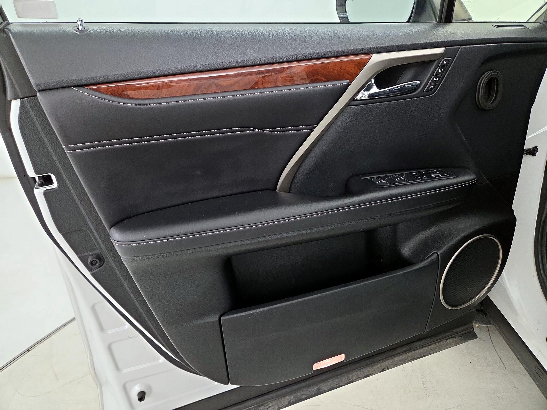 Thumbnail: 2019 Lexus RX - 12