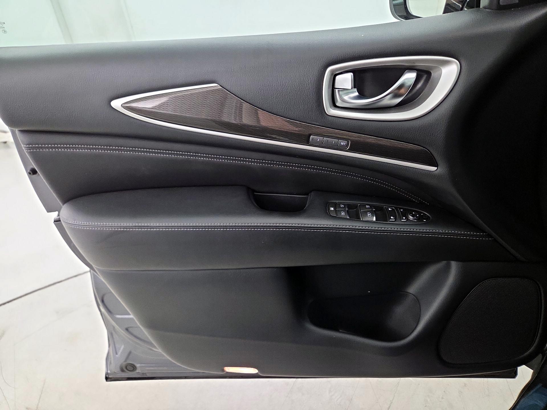 Thumbnail: 2019 INFINITI QX60 - 12