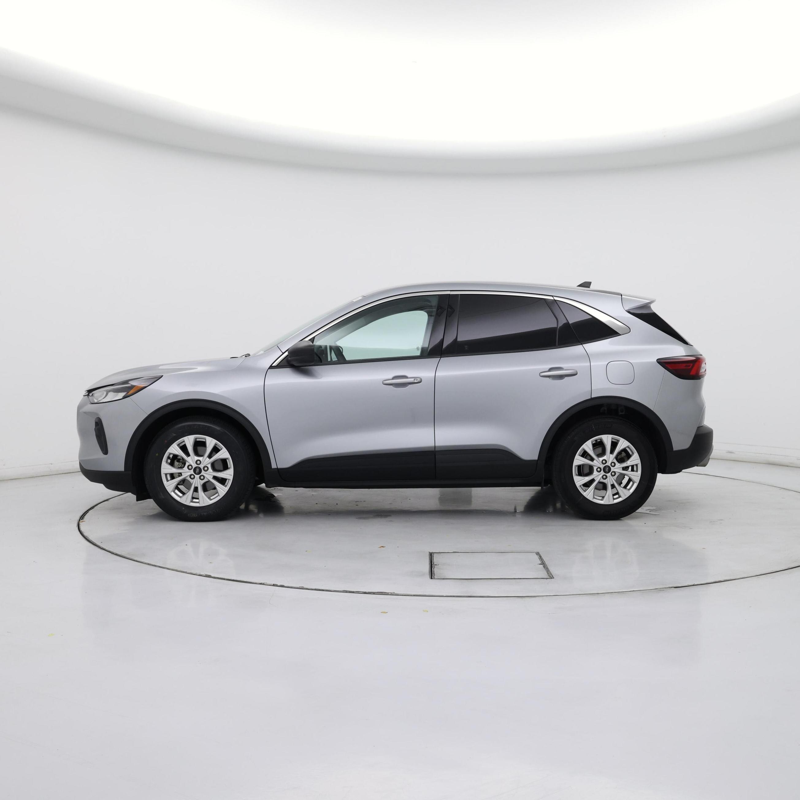 Thumbnail: 2023 Ford Escape - 3