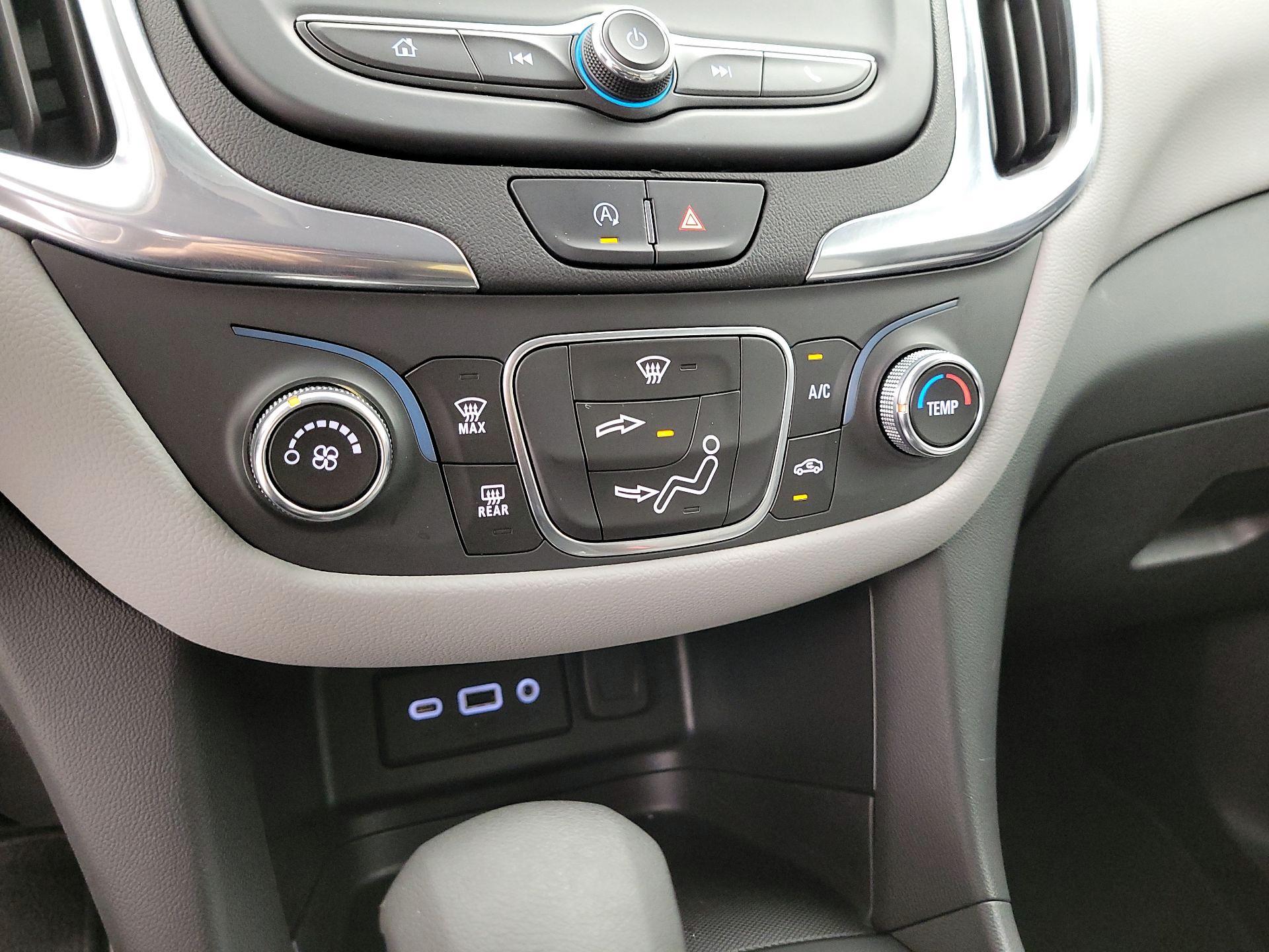 Thumbnail: 2022 Chevrolet Equinox - 16