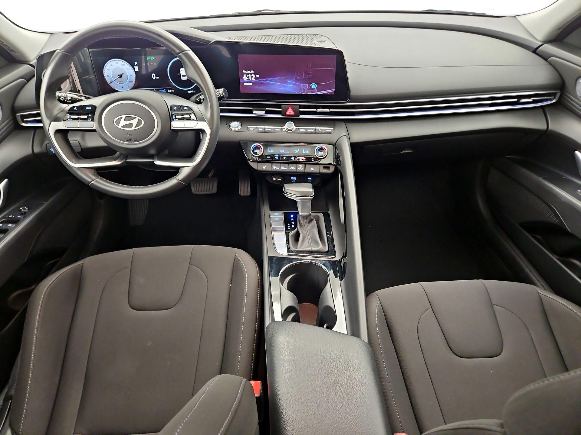 Thumbnail: 2025 Hyundai Elantra - 9