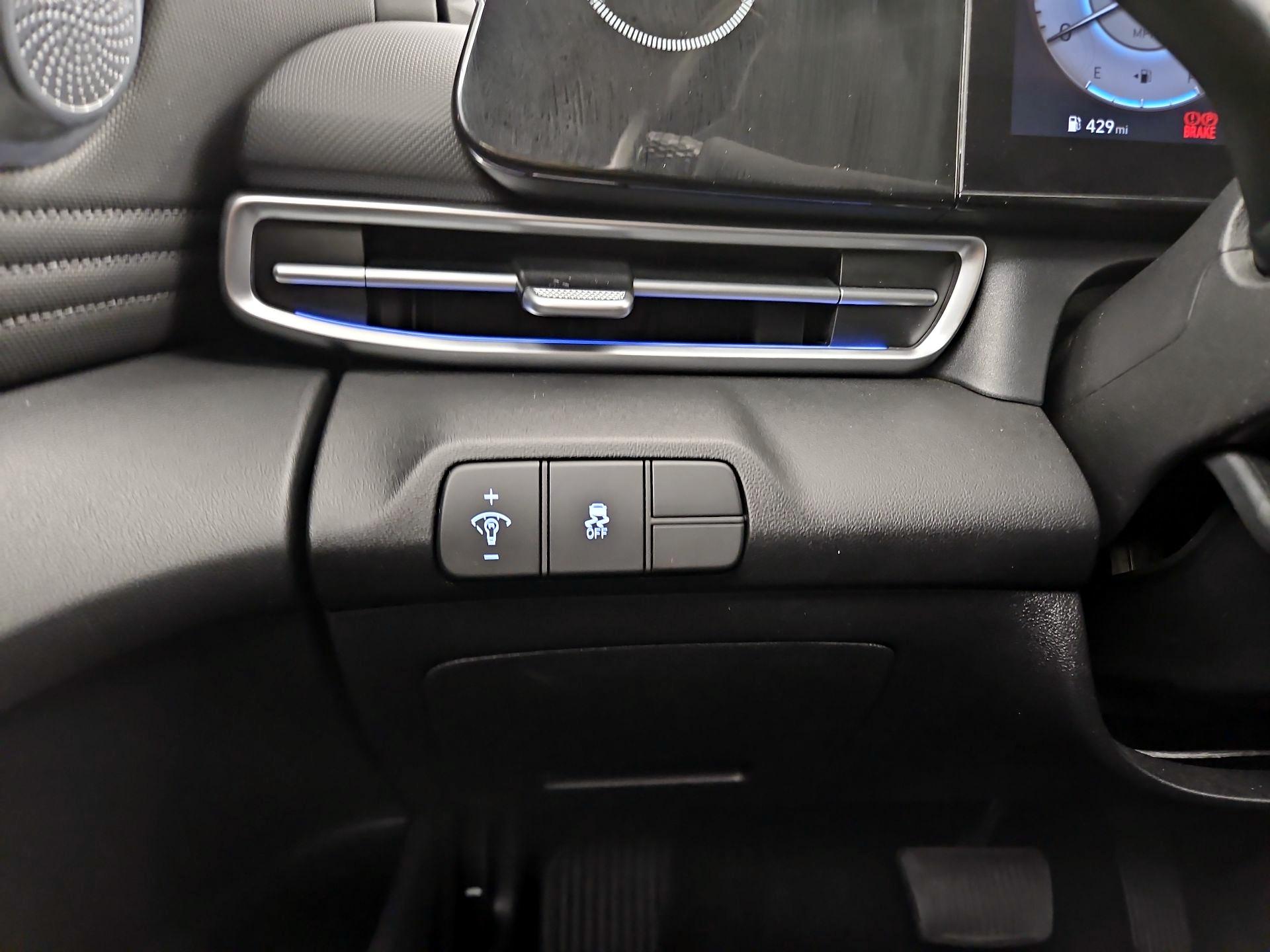 Thumbnail: 2025 Hyundai Elantra - 13