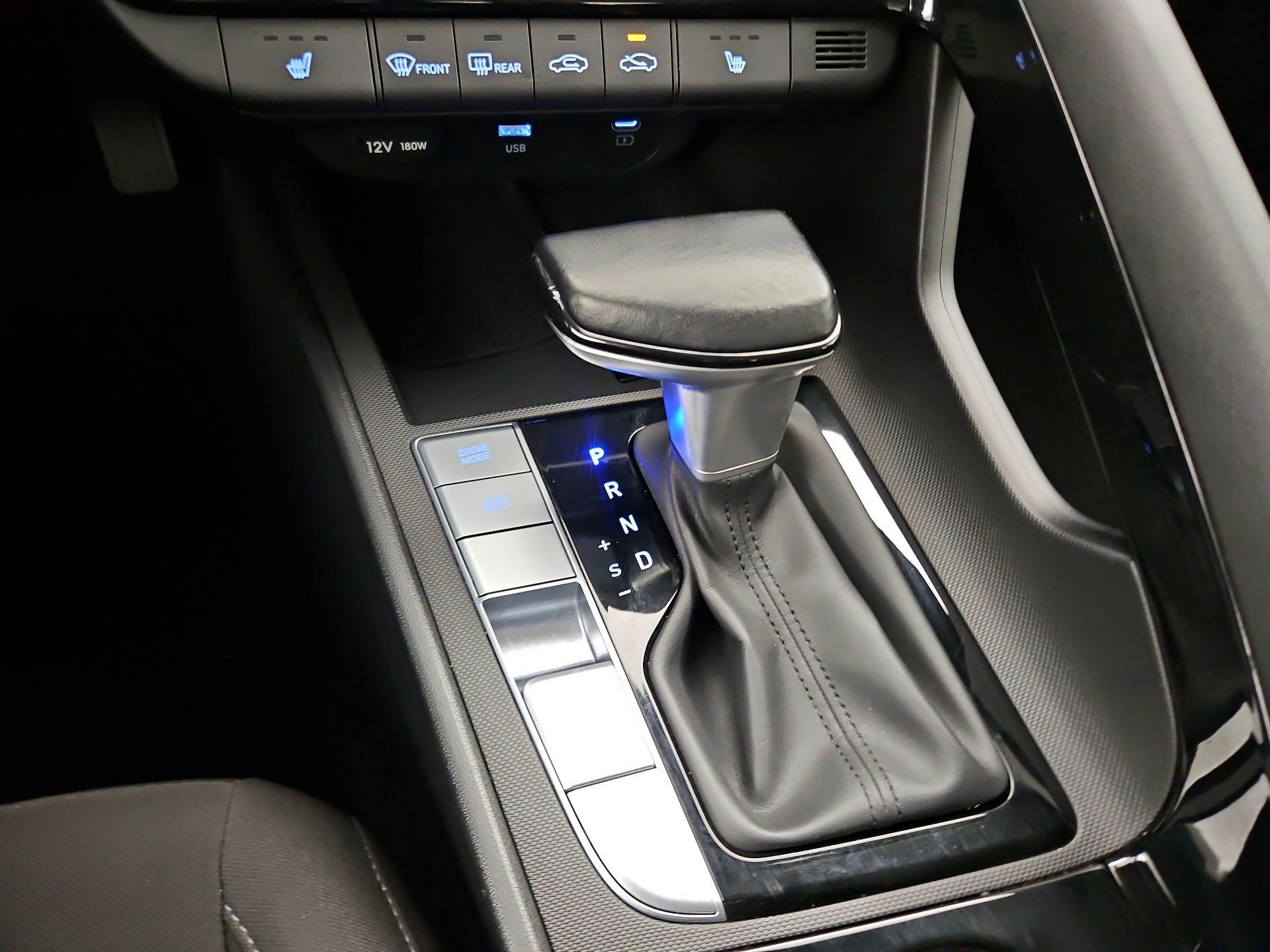 Thumbnail: 2025 Hyundai Elantra - 17