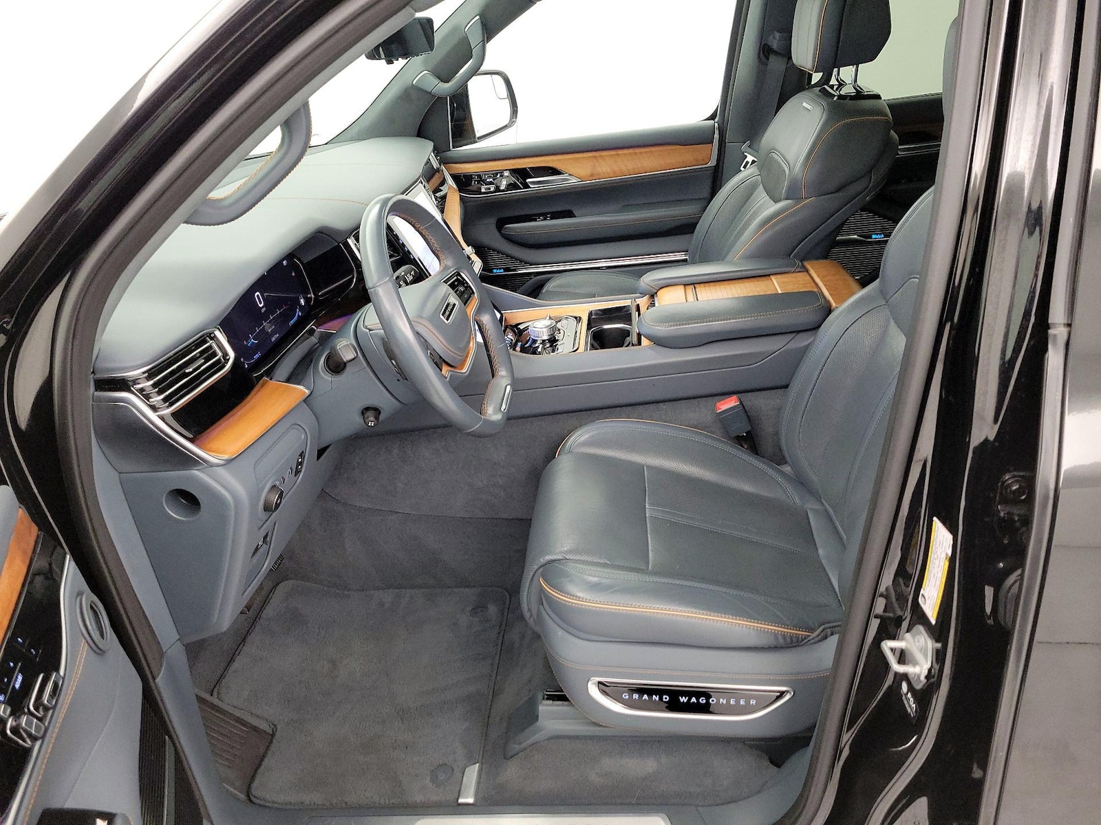 2023 Jeep Grand Wagoneer Series II - Photo 12