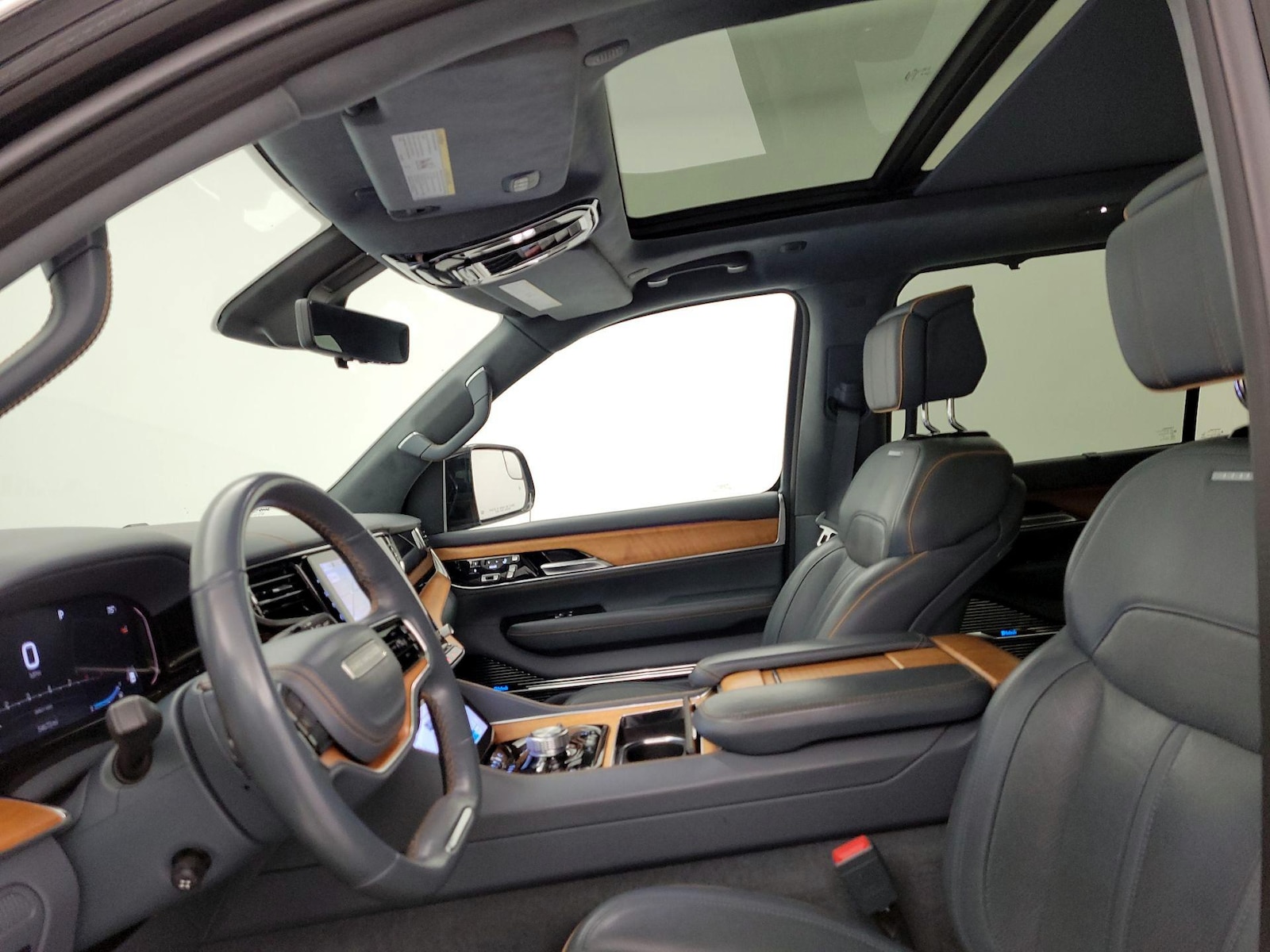 2023 Jeep Grand Wagoneer Series II - Photo 21