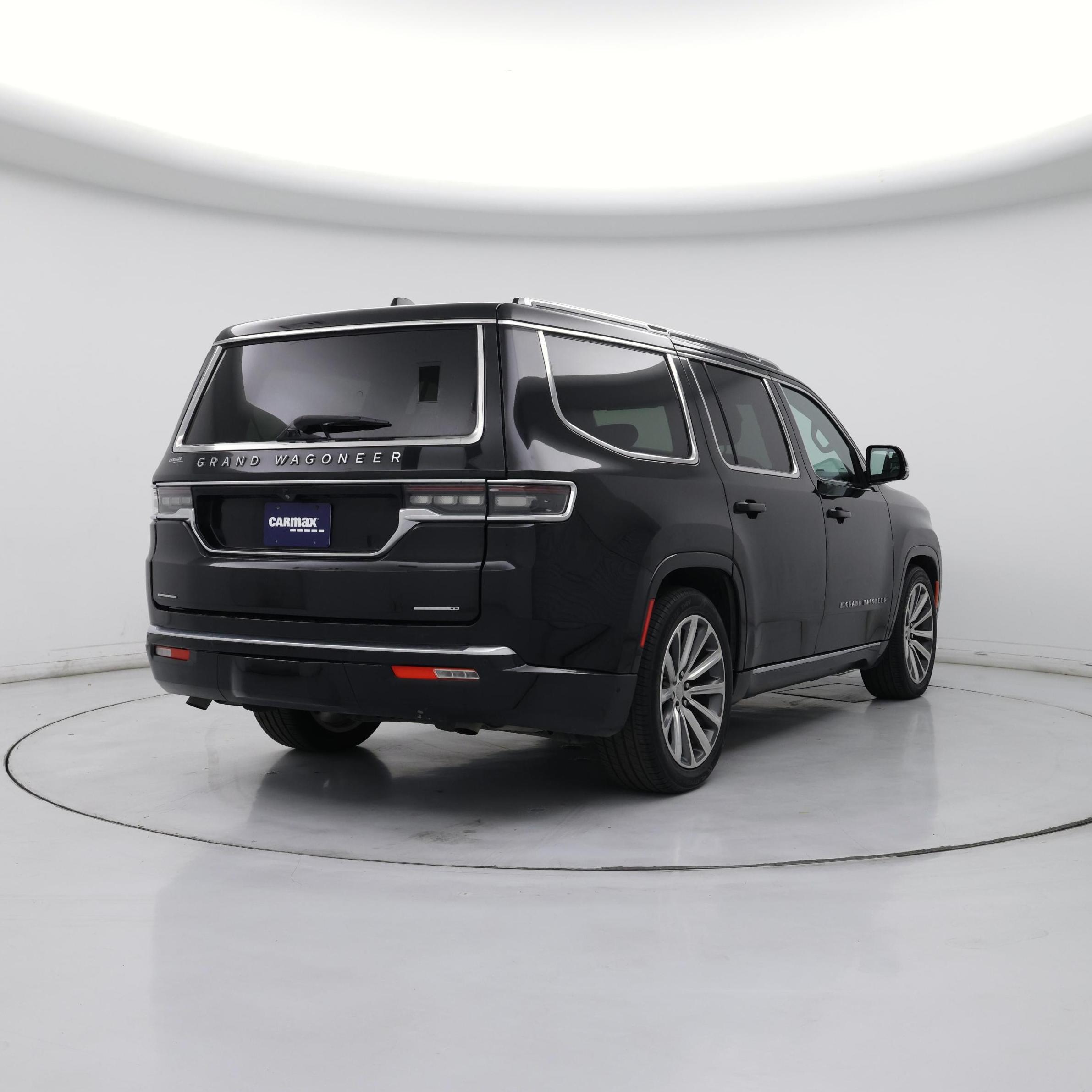 Thumbnail: 2023 Jeep Grand Wagoneer - 8