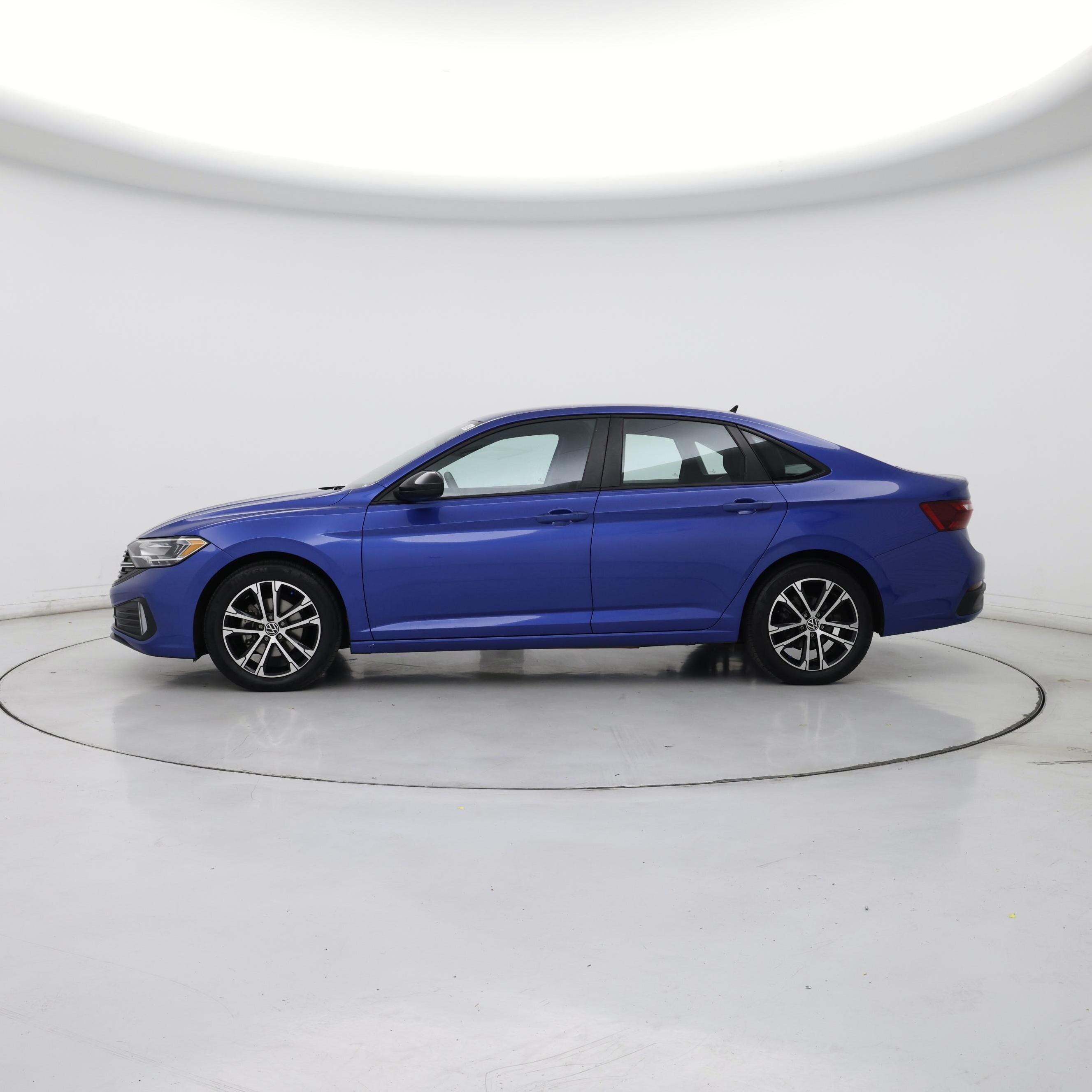 Thumbnail: 2024 Volkswagen Jetta - 3