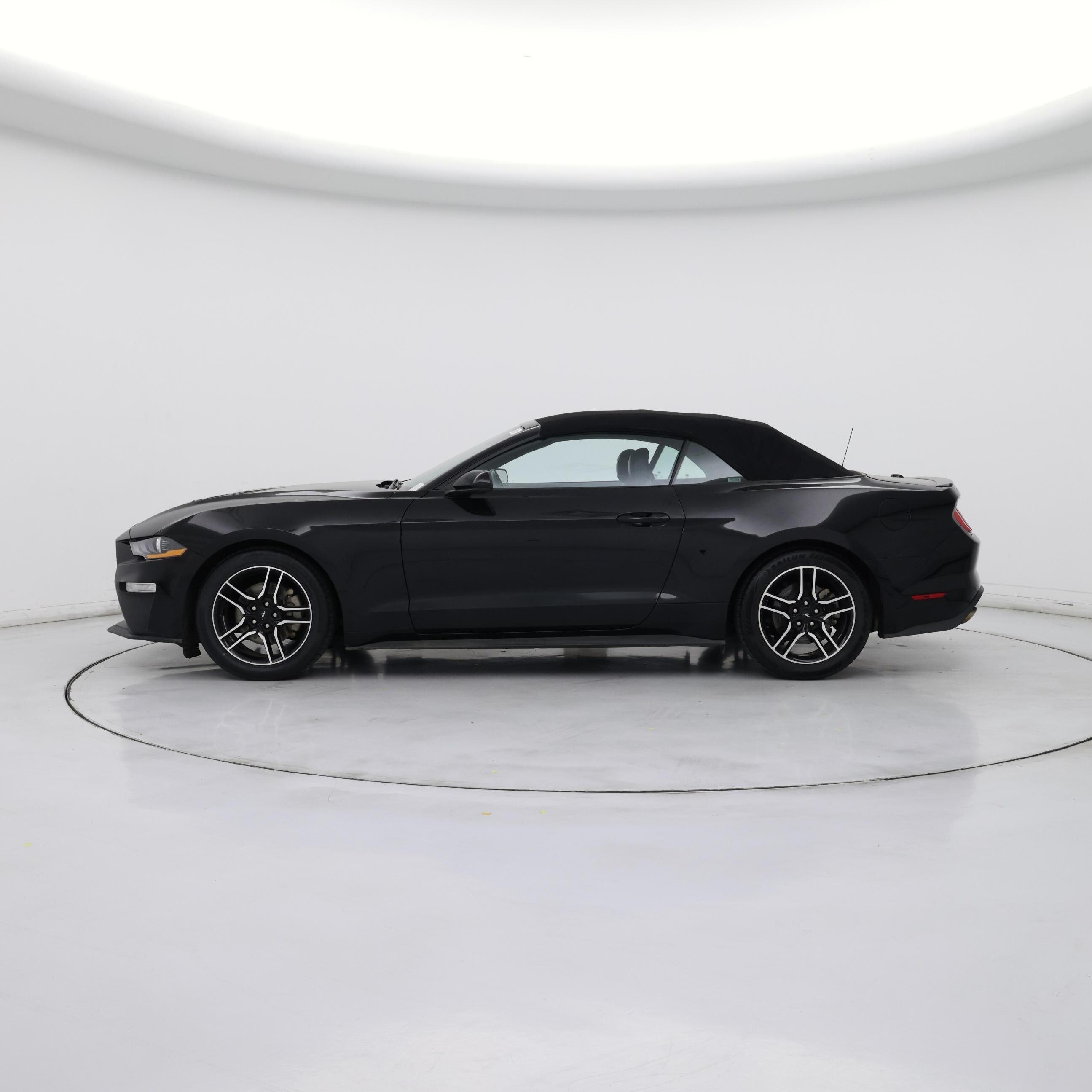 Thumbnail: 2023 Ford Mustang - 3