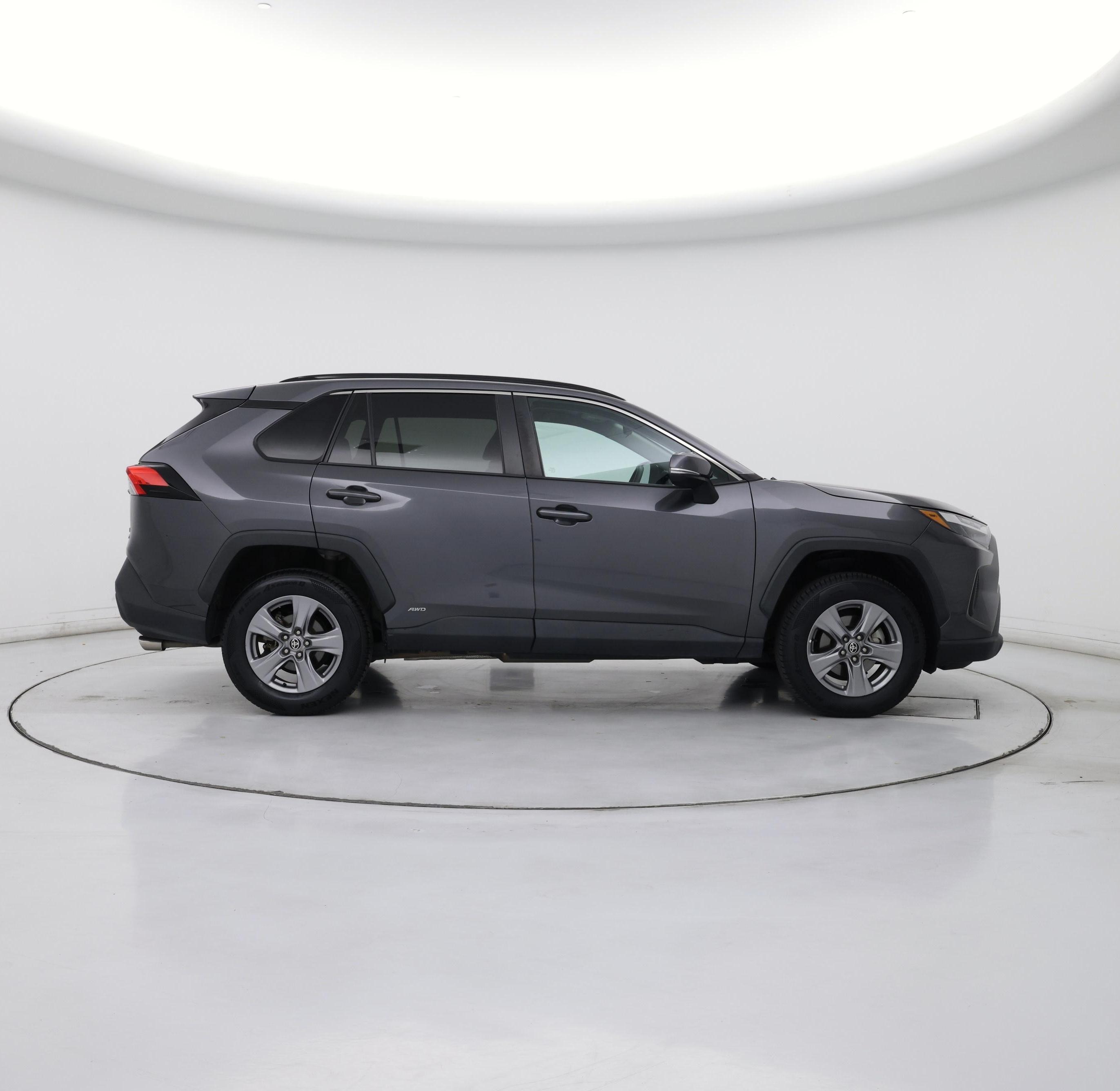 Thumbnail: 2022 Toyota RAV4 - 7