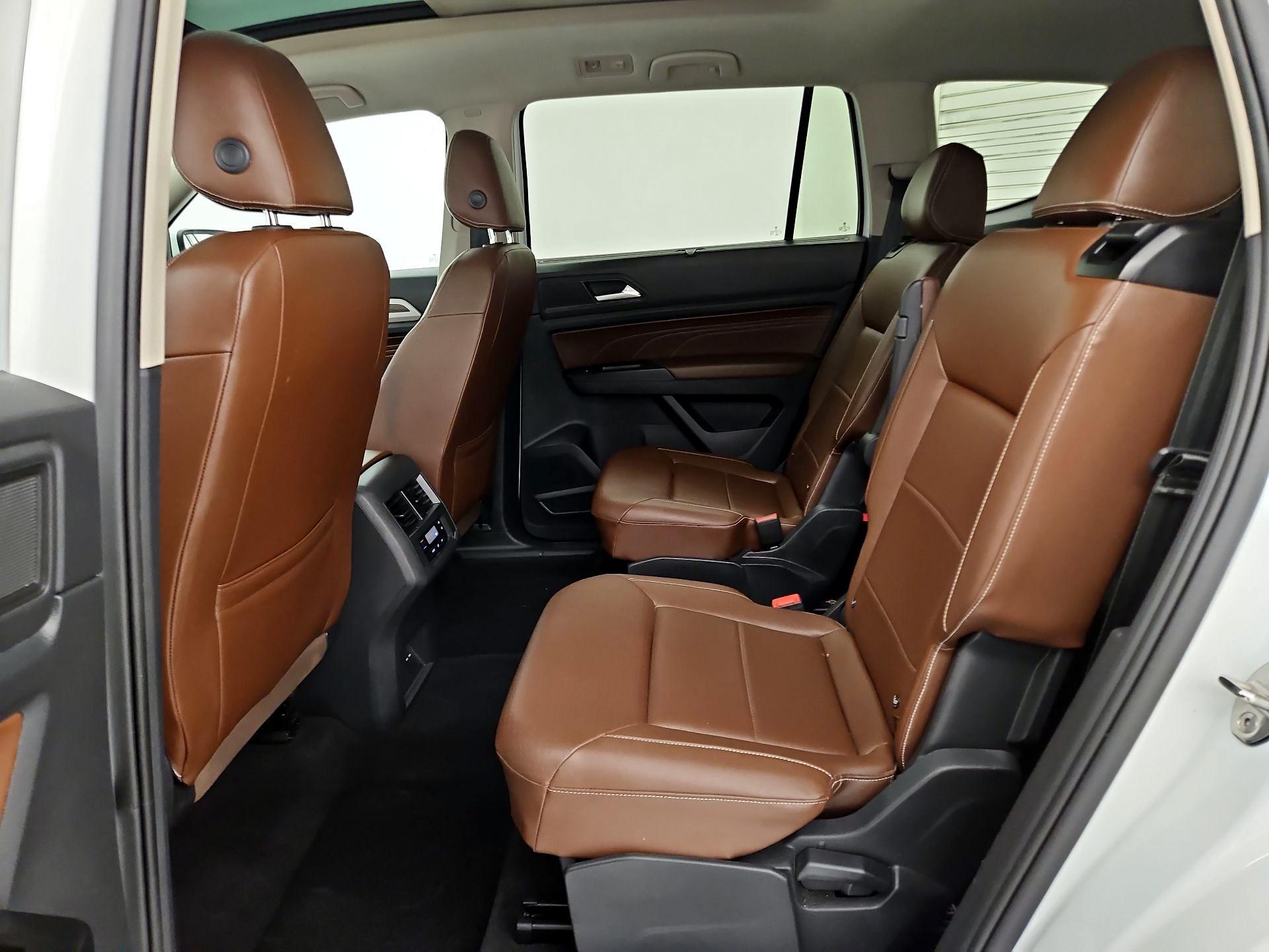 Thumbnail: 2021 Volkswagen Atlas - 20