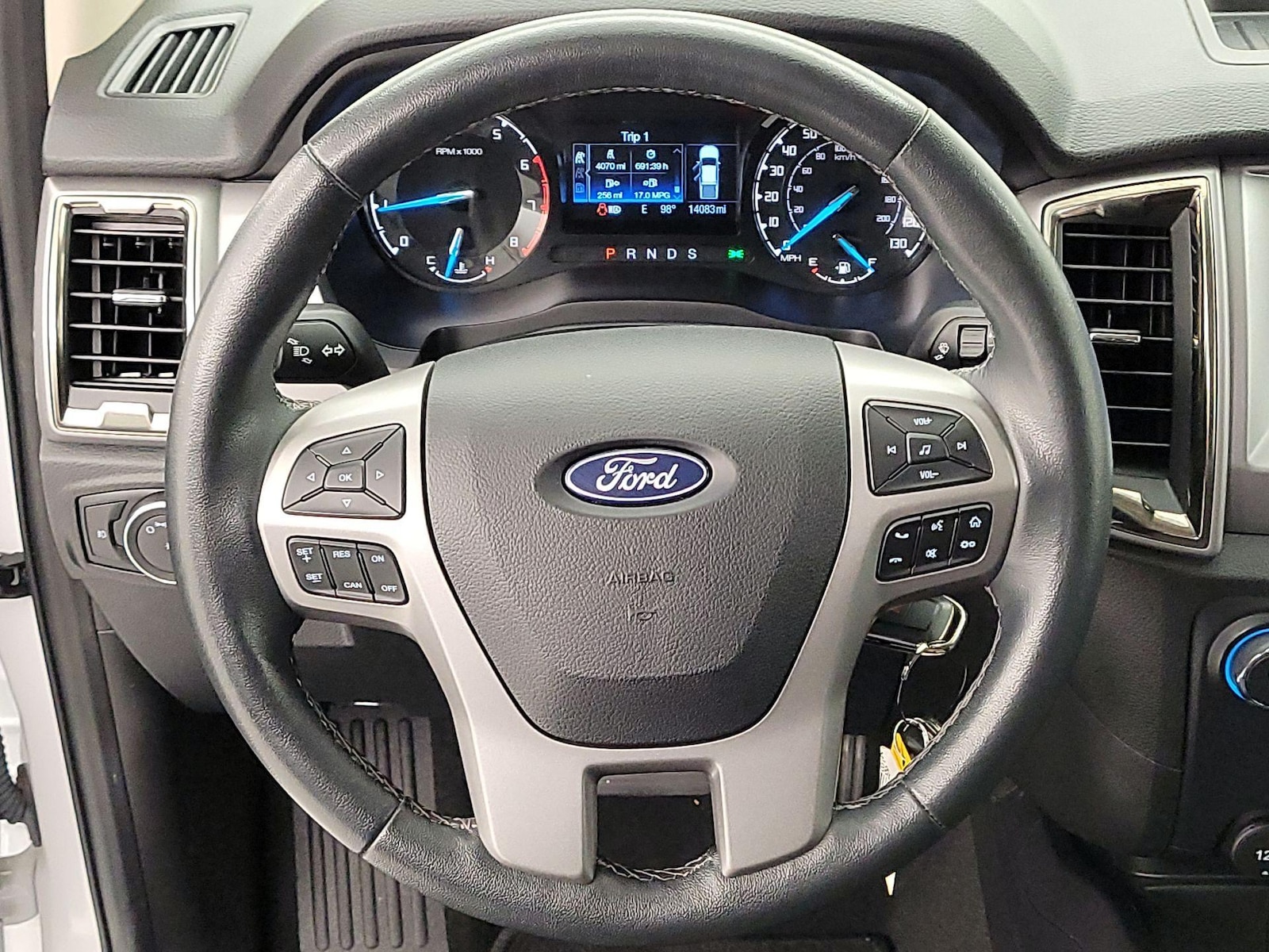 2023 Ford Ranger XLT - Photo 11