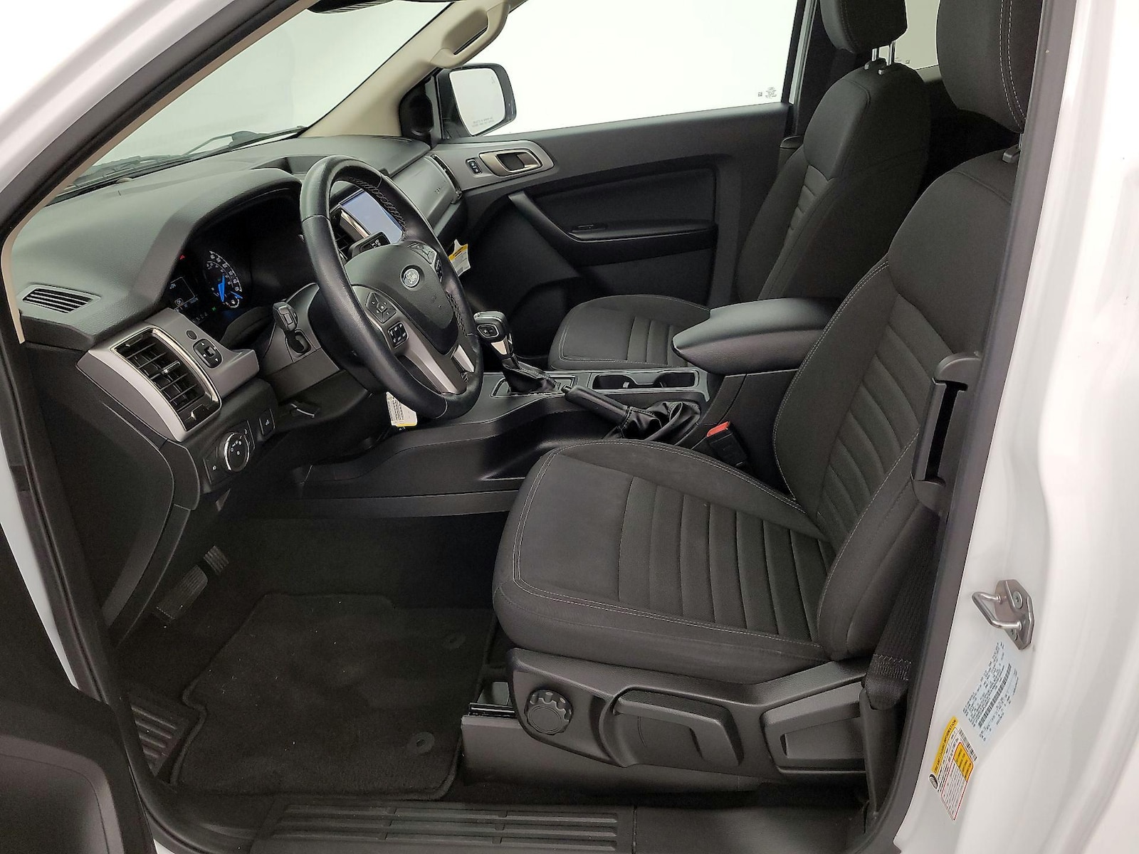 2023 Ford Ranger XLT - Photo 12
