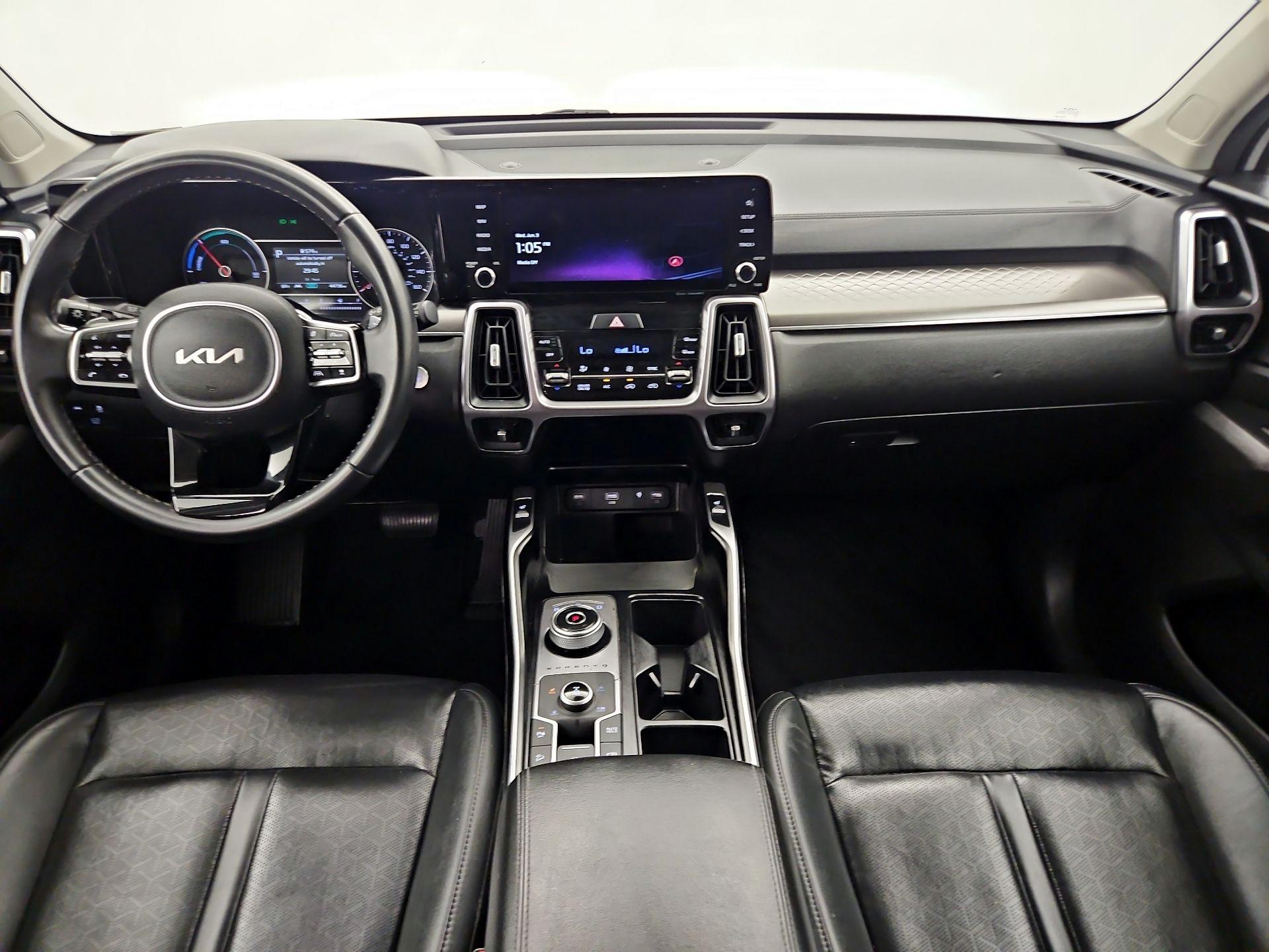 Thumbnail: 2023 Kia Sorento - 9