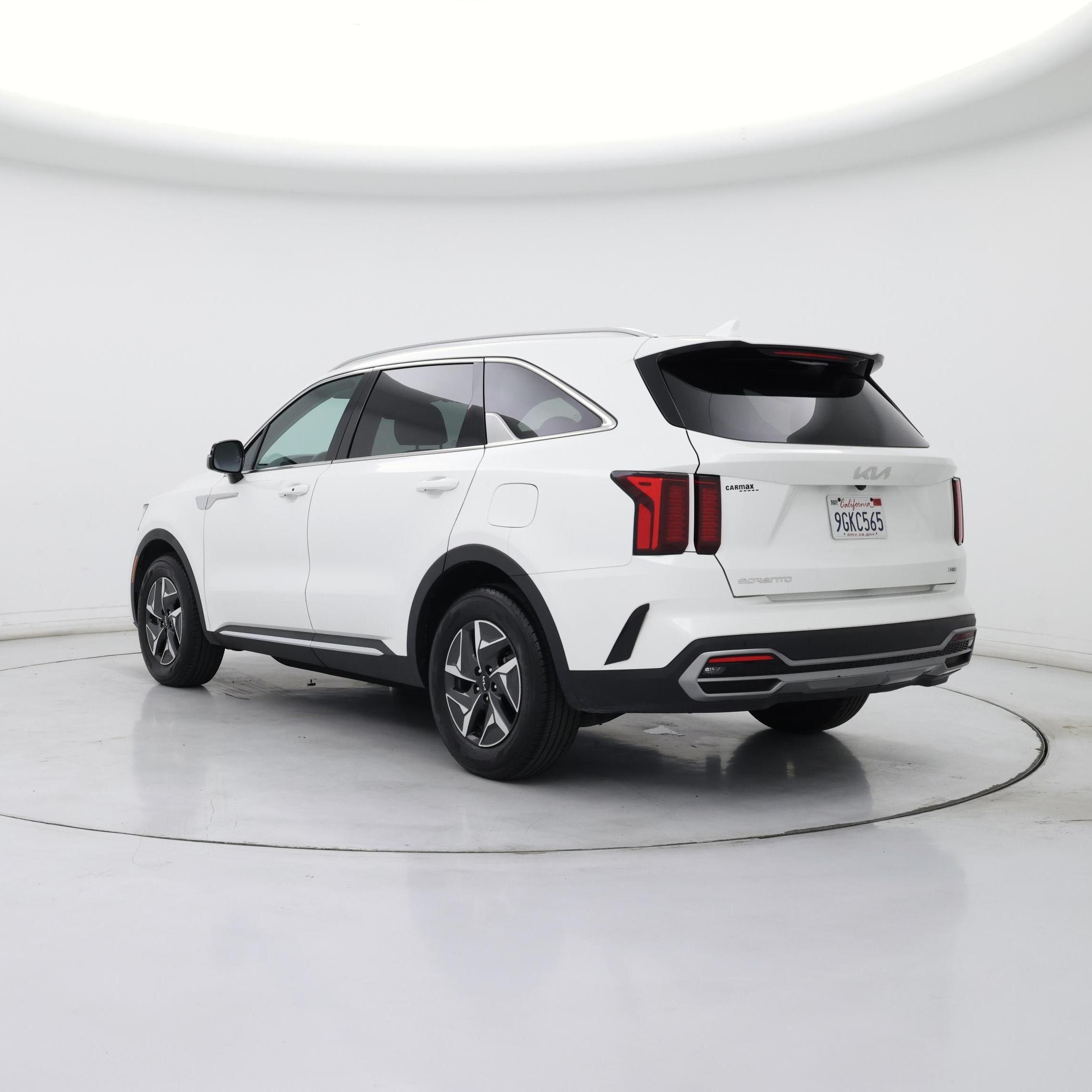 Thumbnail: 2023 Kia Sorento - 2