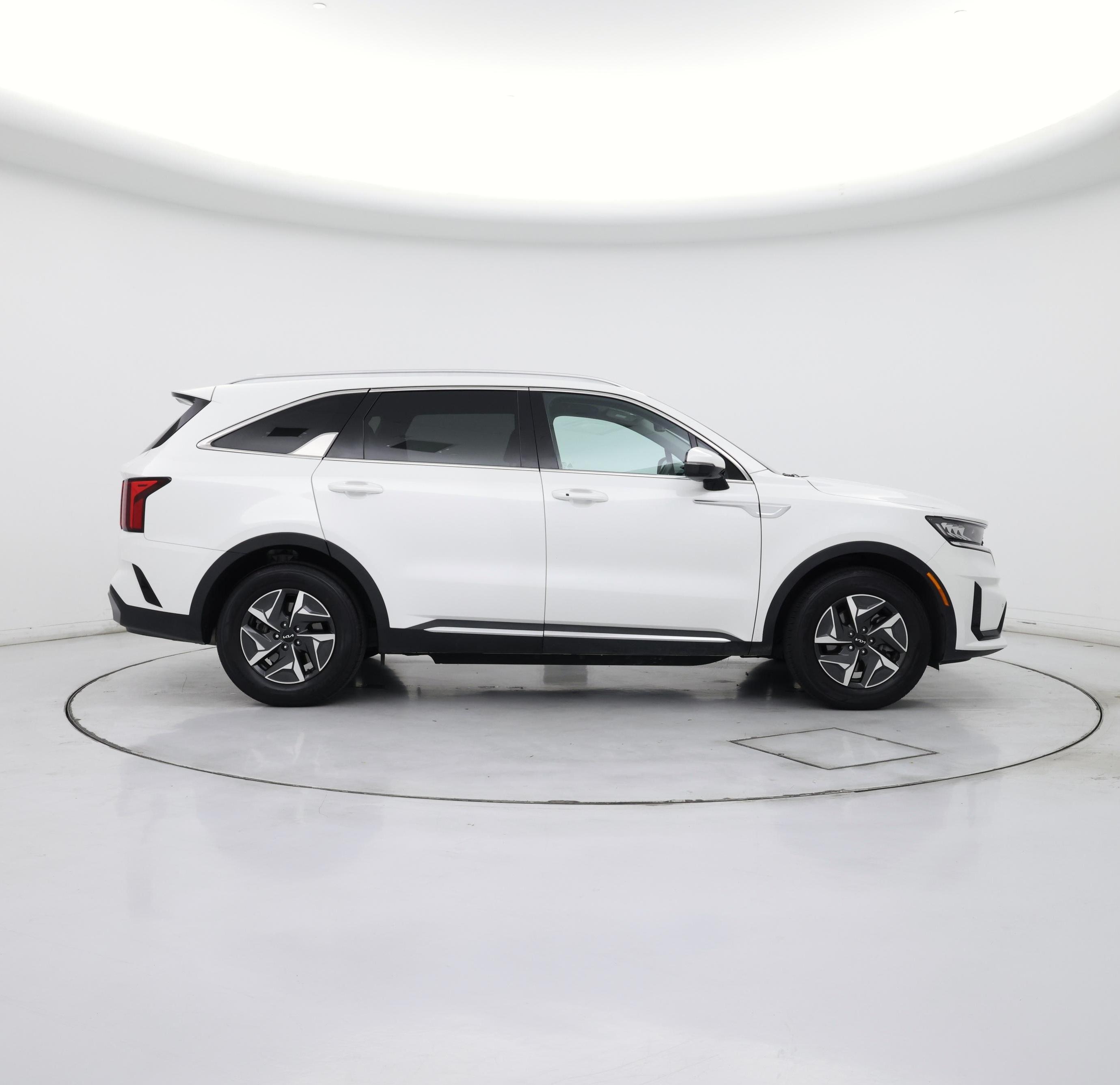 Thumbnail: 2023 Kia Sorento - 7