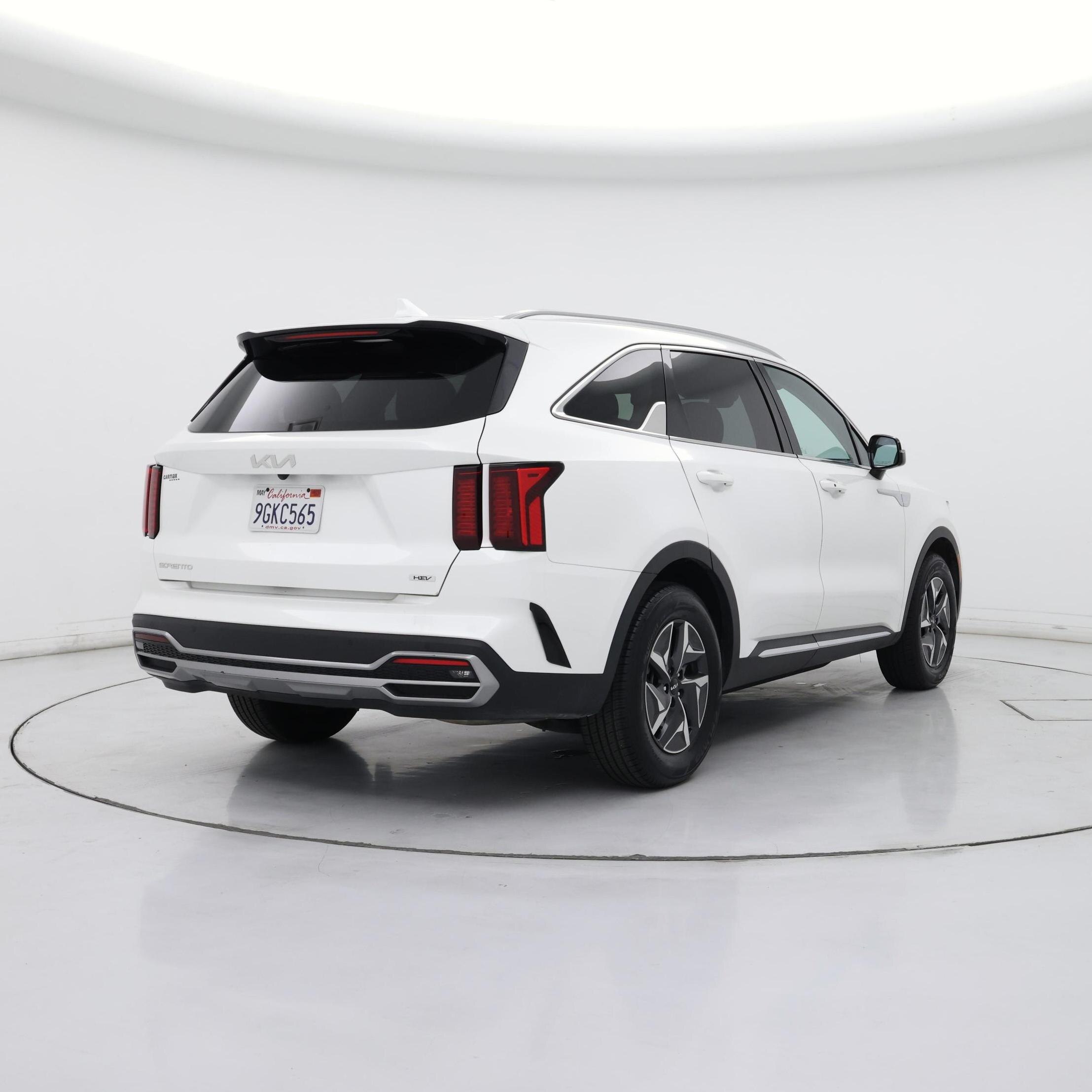 Thumbnail: 2023 Kia Sorento - 8