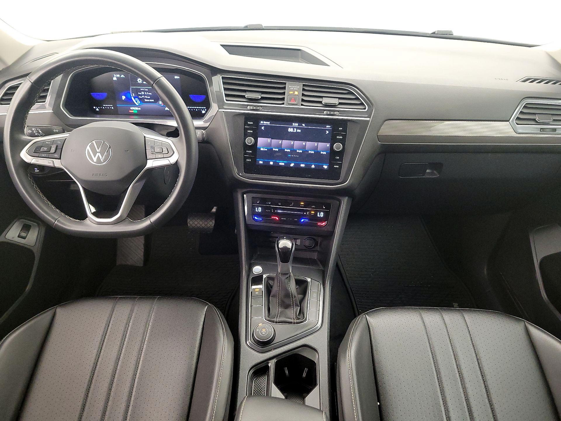 Thumbnail: 2024 Volkswagen Tiguan - 9