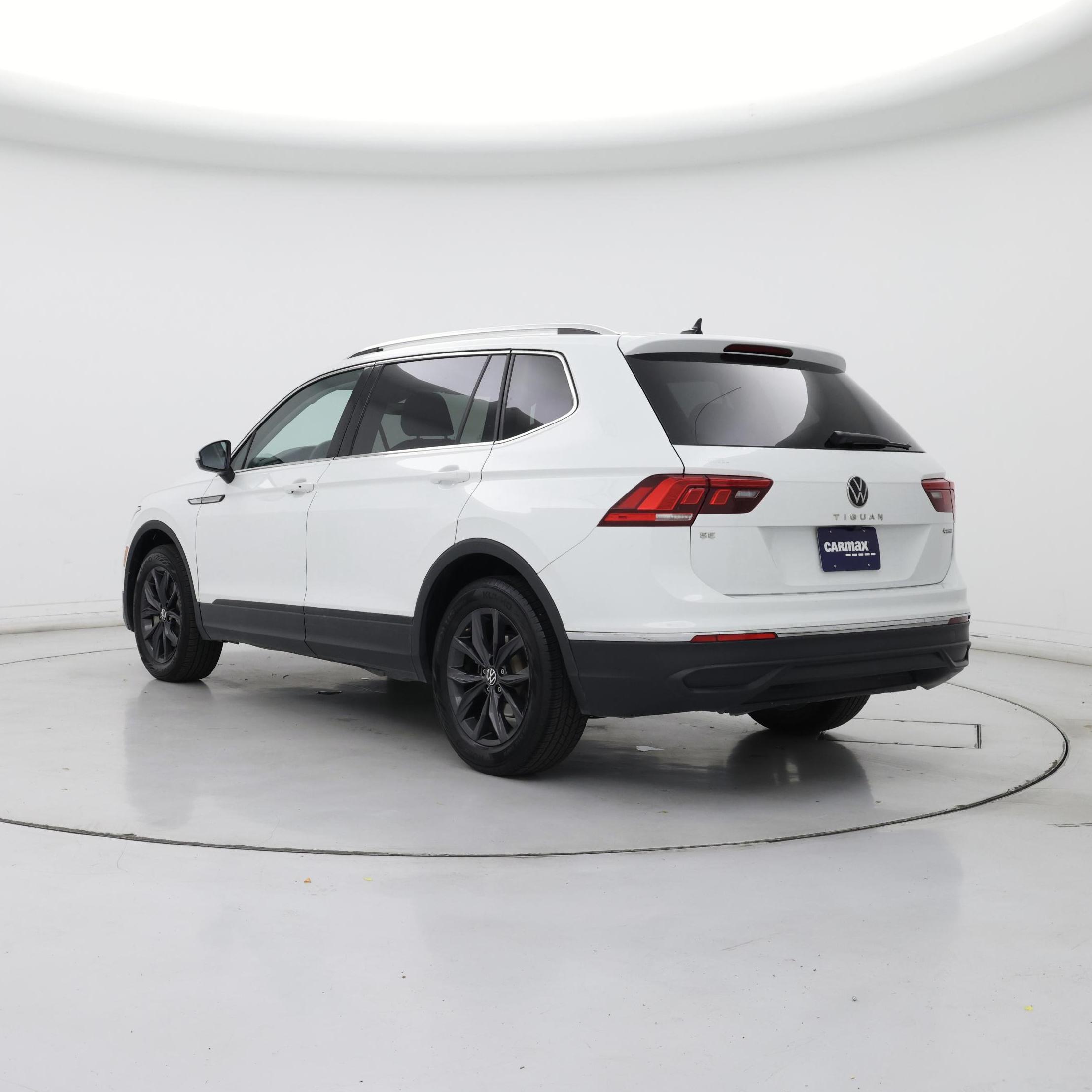 Thumbnail: 2024 Volkswagen Tiguan - 2