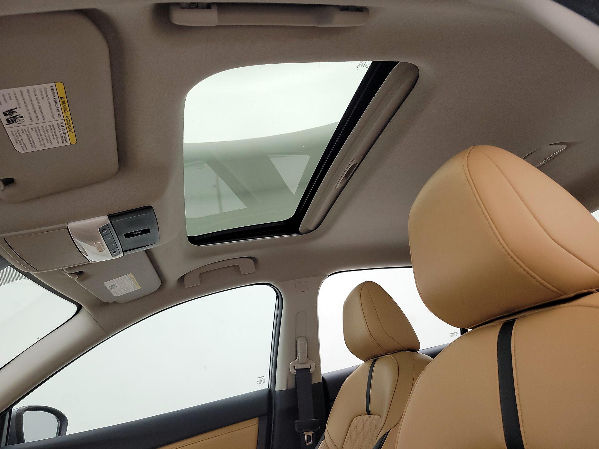 Thumbnail: 2021 Nissan Sentra - 19