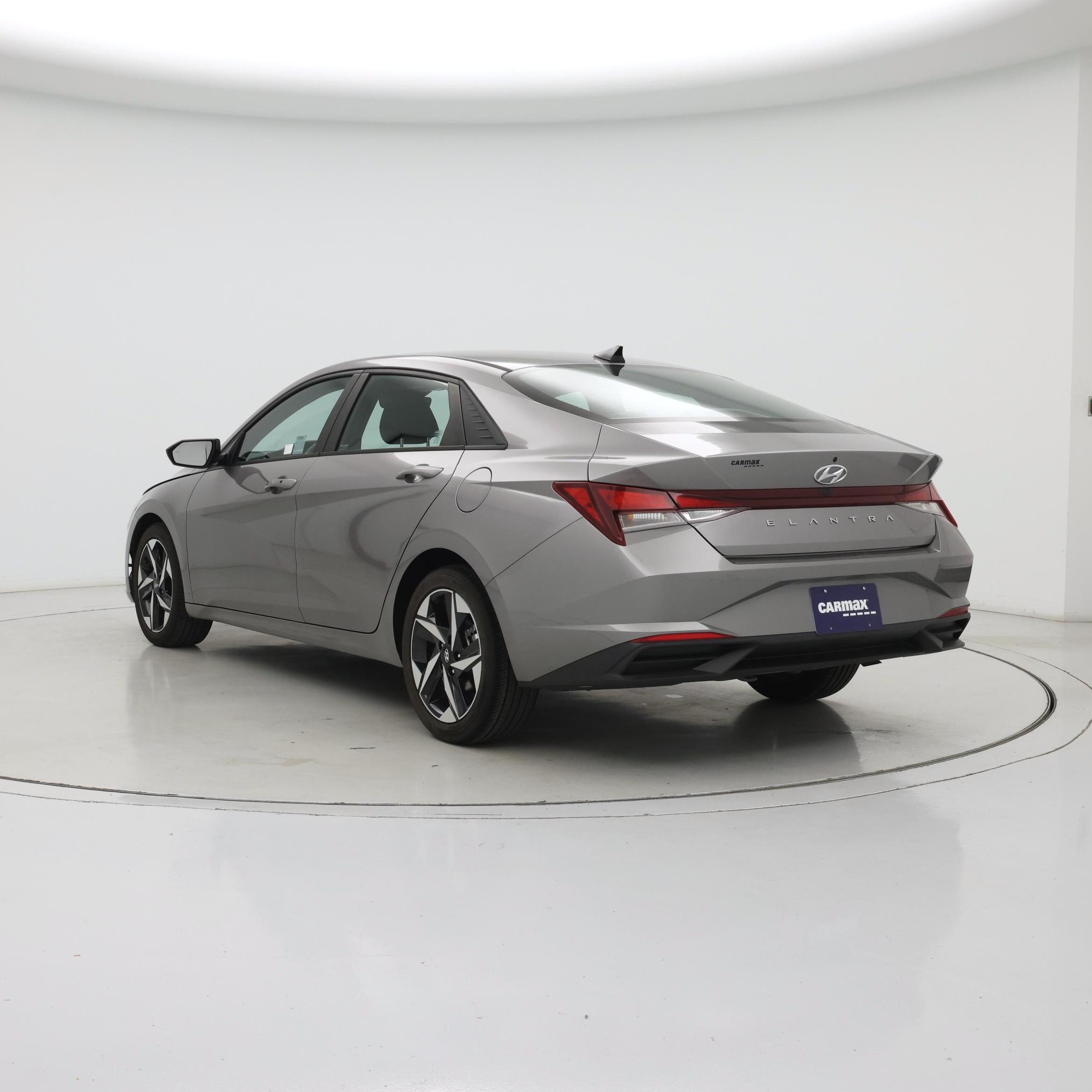 Thumbnail: 2023 Hyundai Elantra - 2