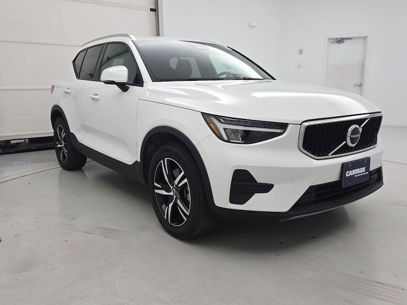 2023 Volvo XC40 B5 Core