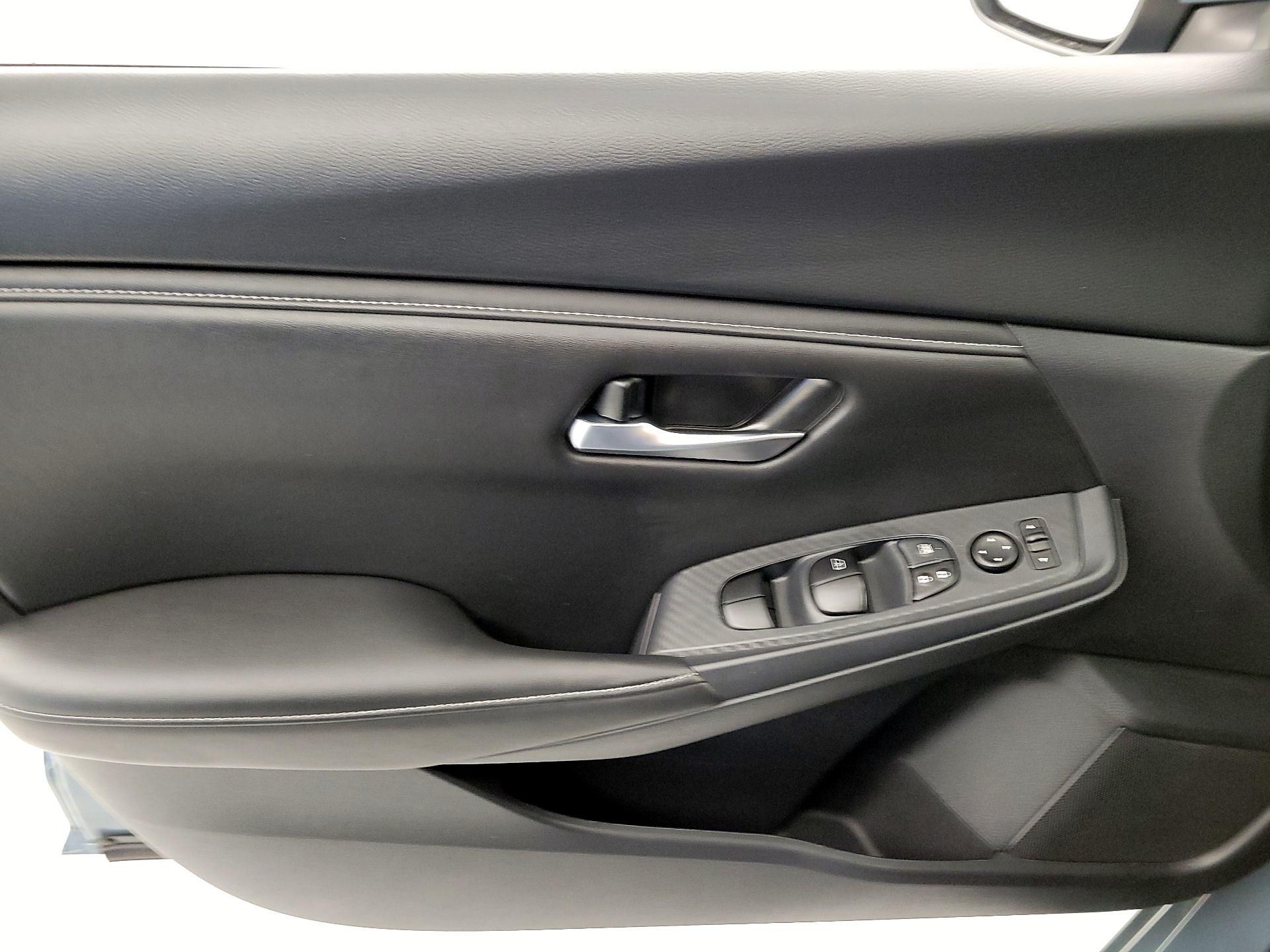 Thumbnail: 2025 Nissan Sentra - 12