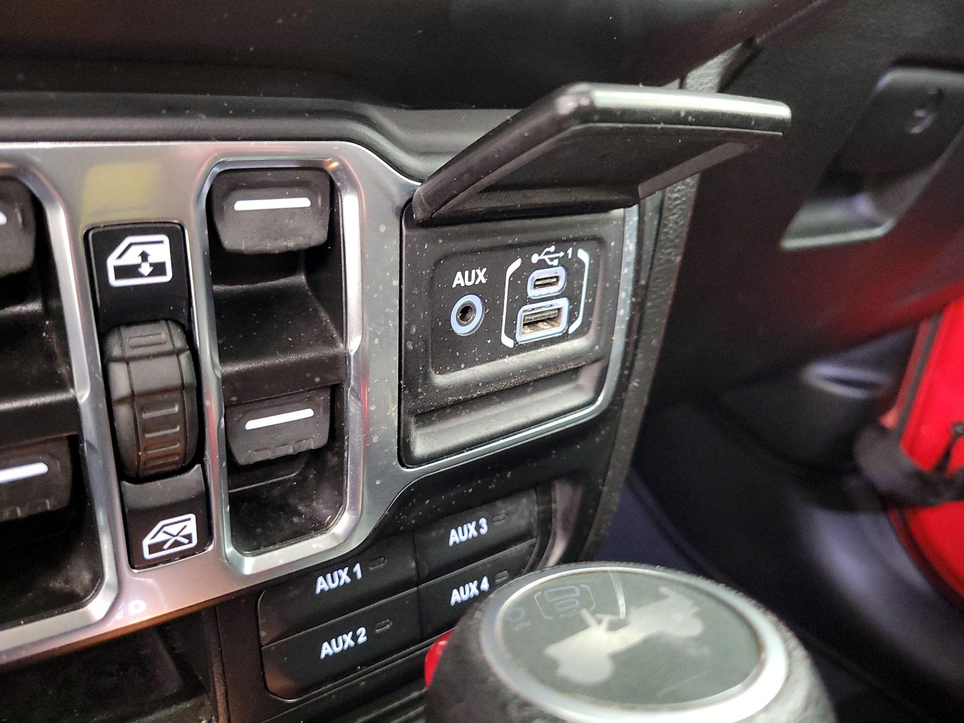 Thumbnail: 2023 Jeep Wrangler - 18