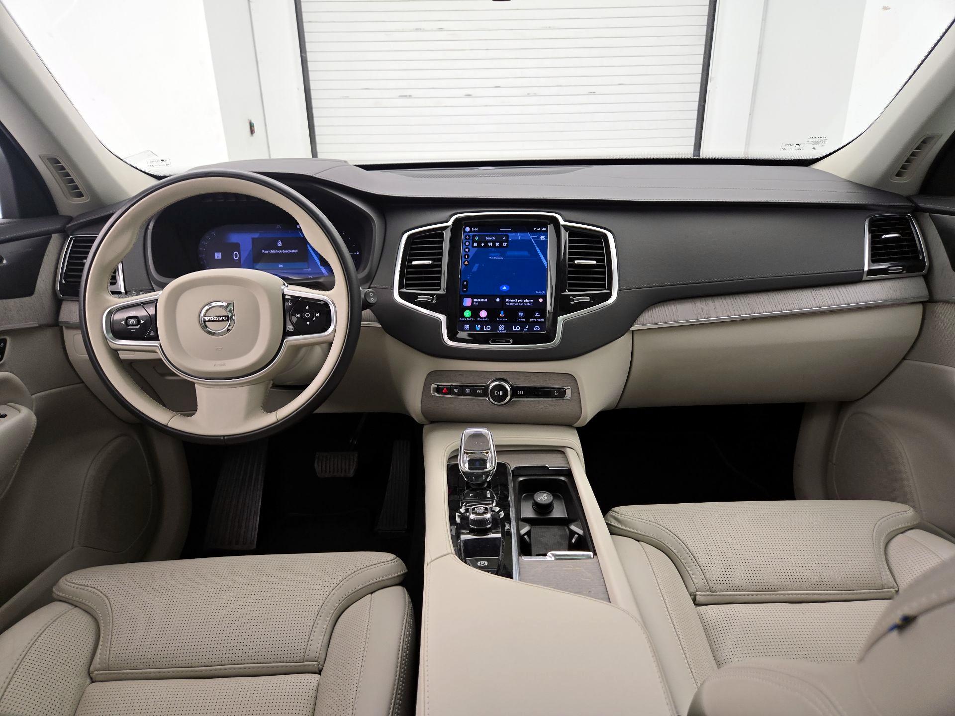 Thumbnail: 2025 Volvo XC90 - 8