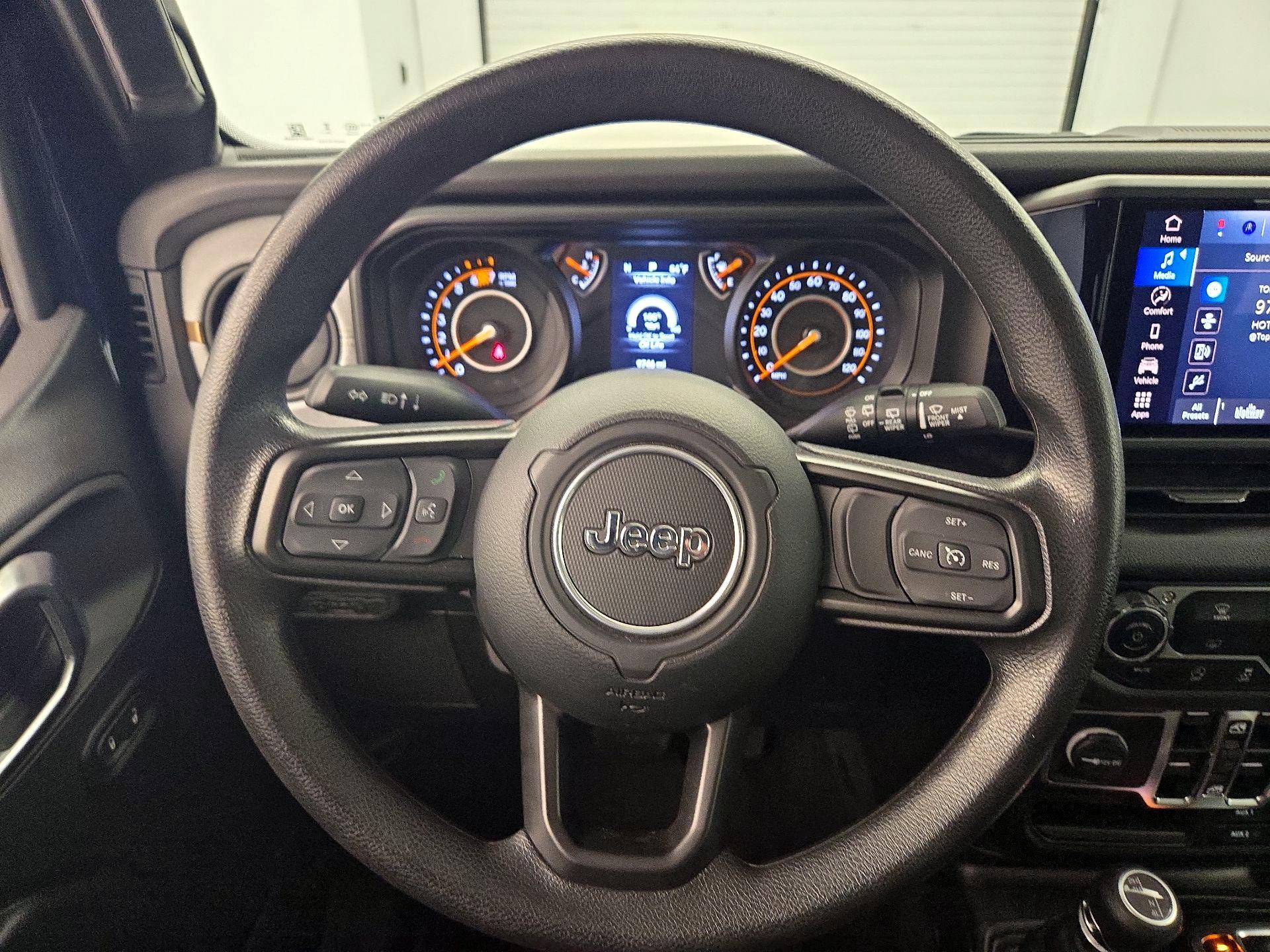 Thumbnail: 2025 Jeep Wrangler - 10