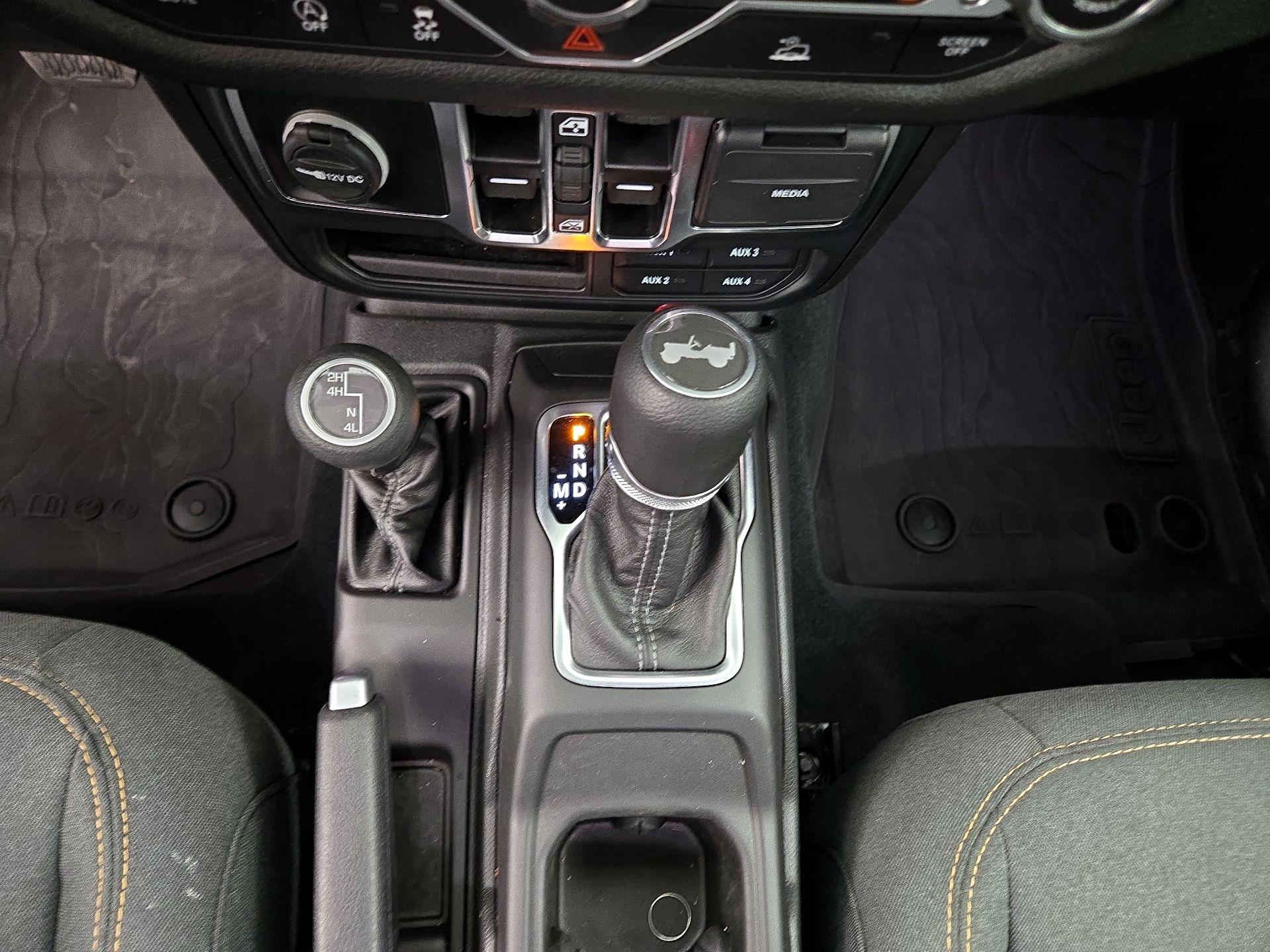 Thumbnail: 2025 Jeep Wrangler - 17