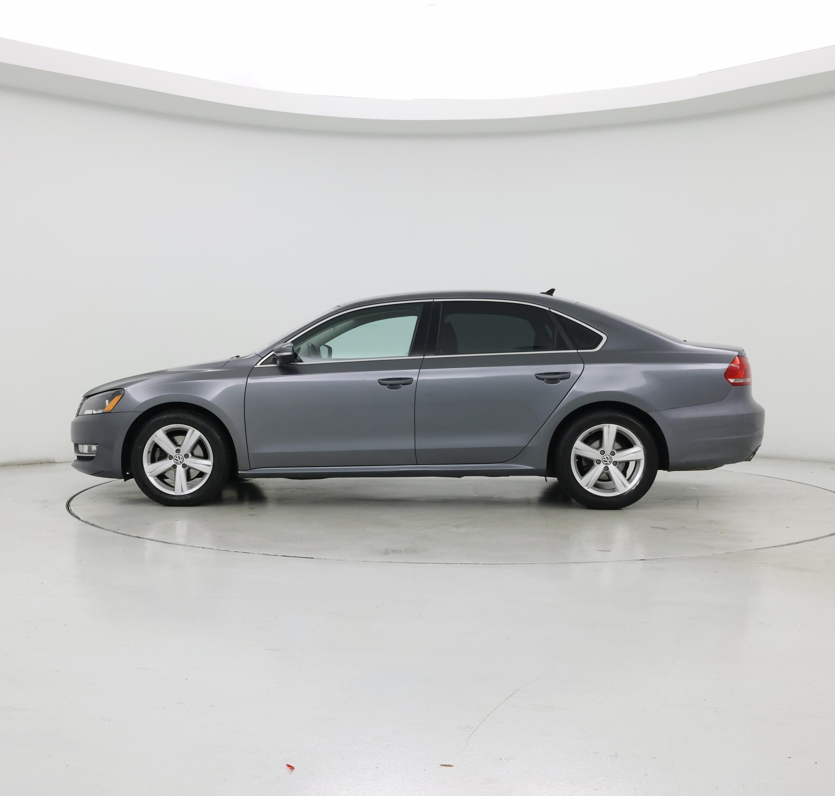Thumbnail: 2015 Volkswagen Passat - 3