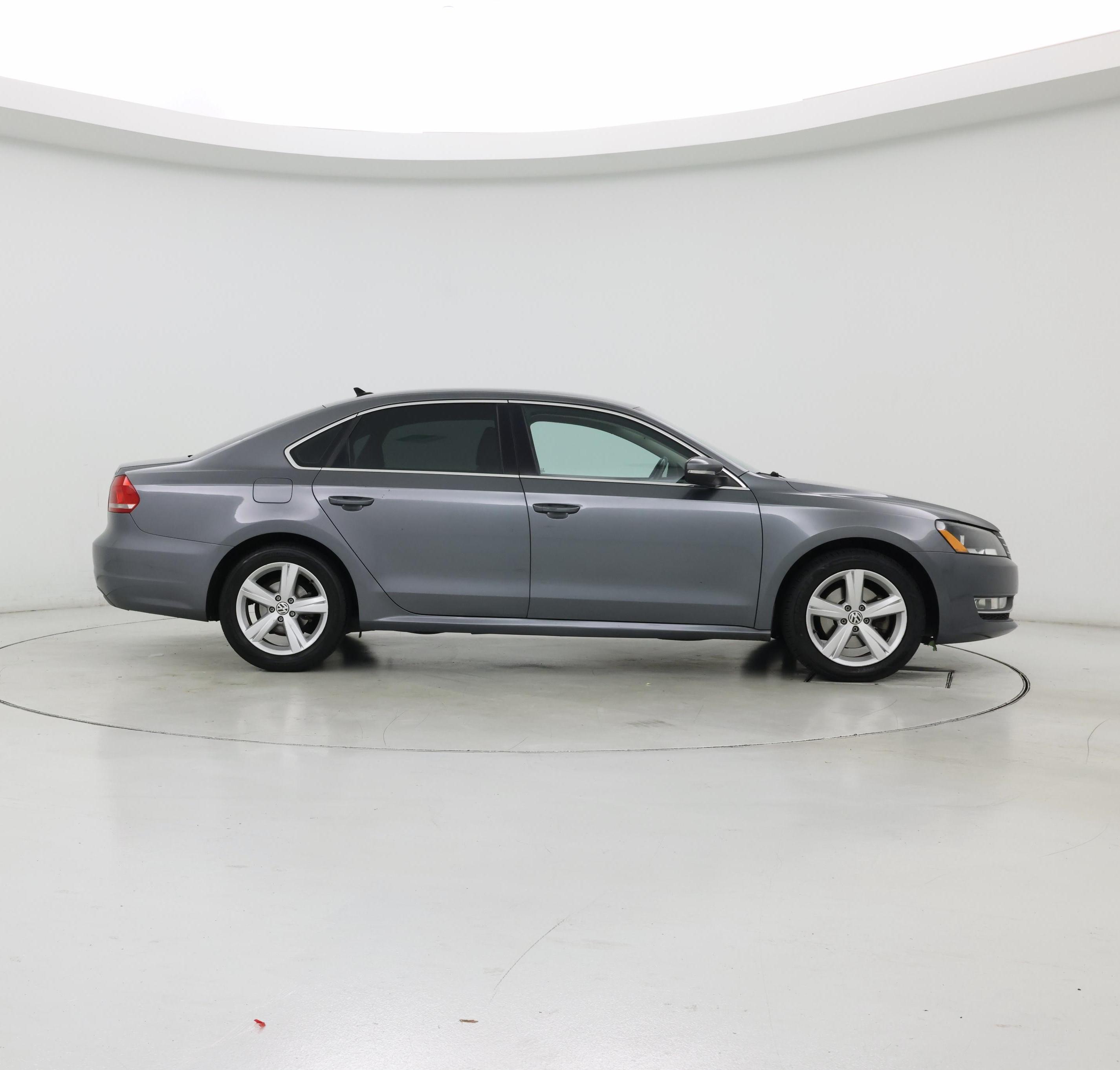 Thumbnail: 2015 Volkswagen Passat - 7