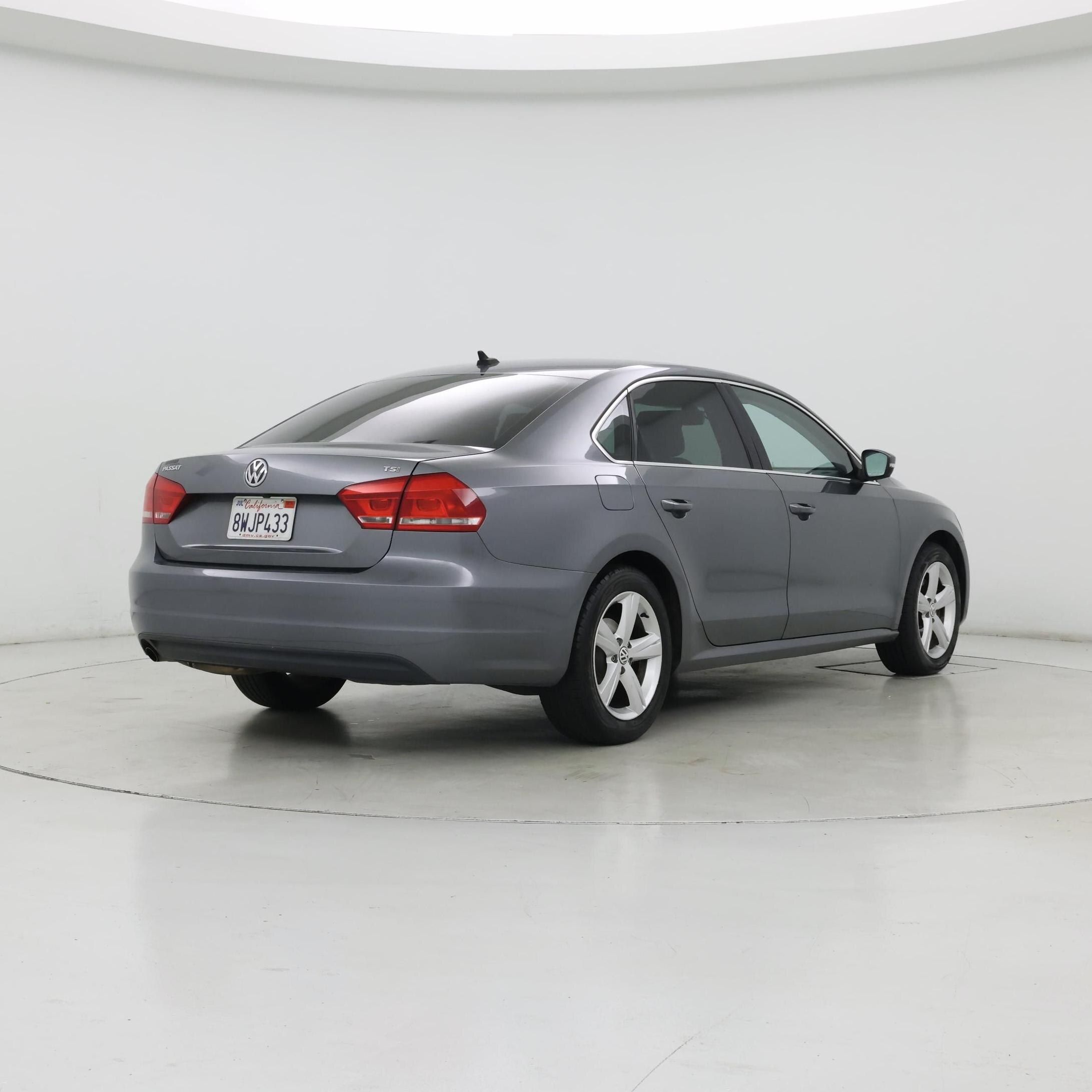 Thumbnail: 2015 Volkswagen Passat - 8