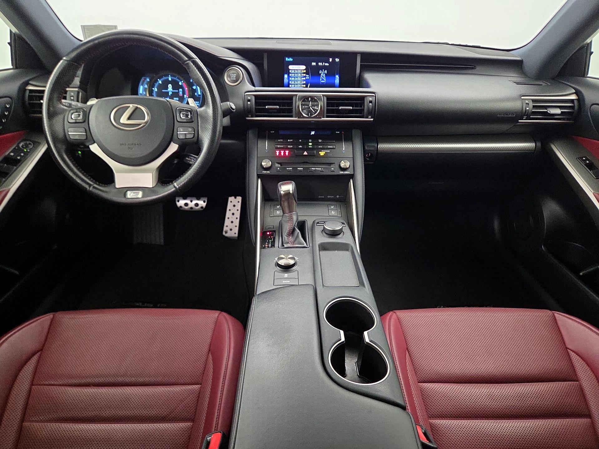 Thumbnail: 2018 Lexus IS - 9
