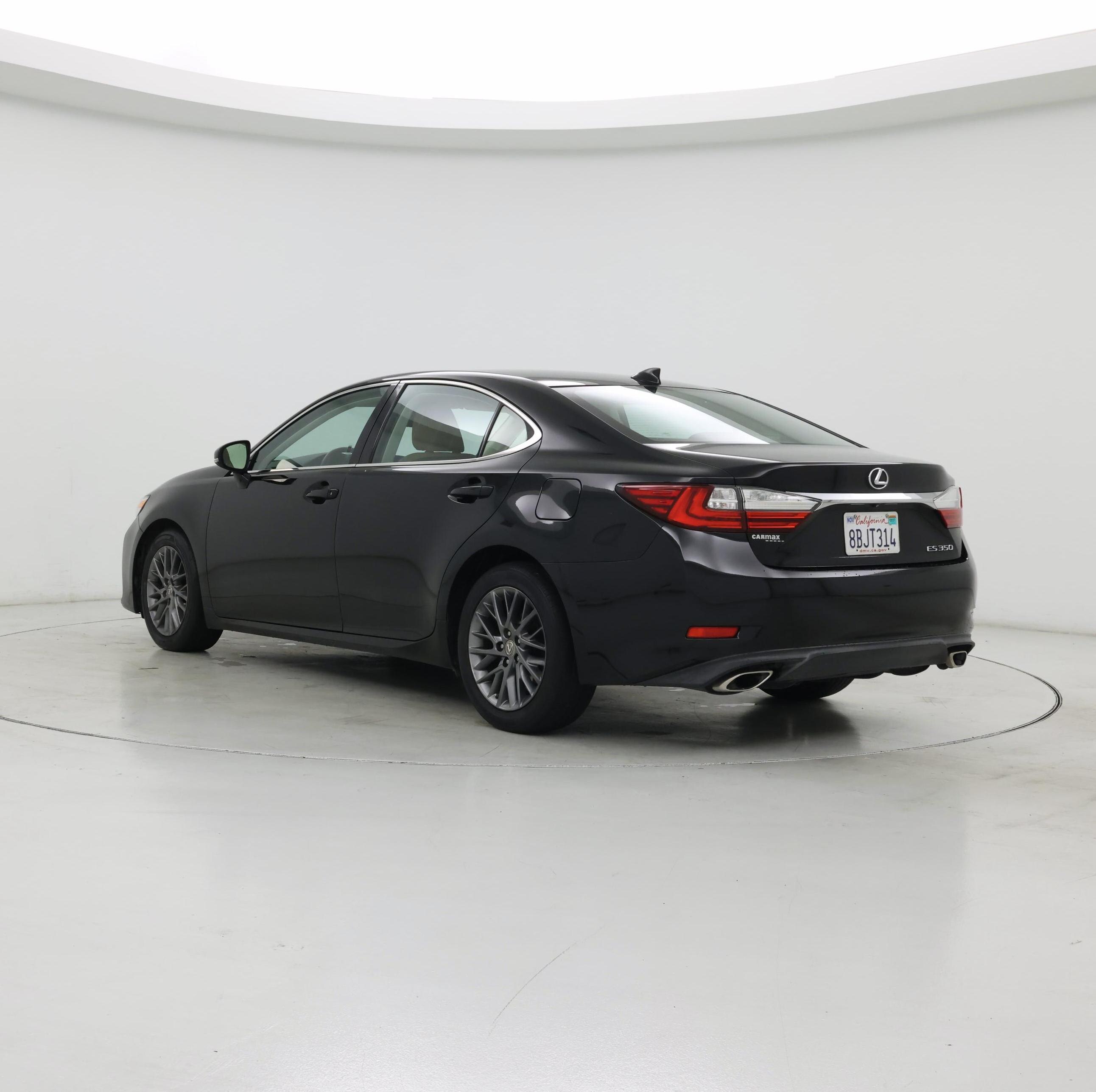 Thumbnail: 2018 Lexus ES - 2