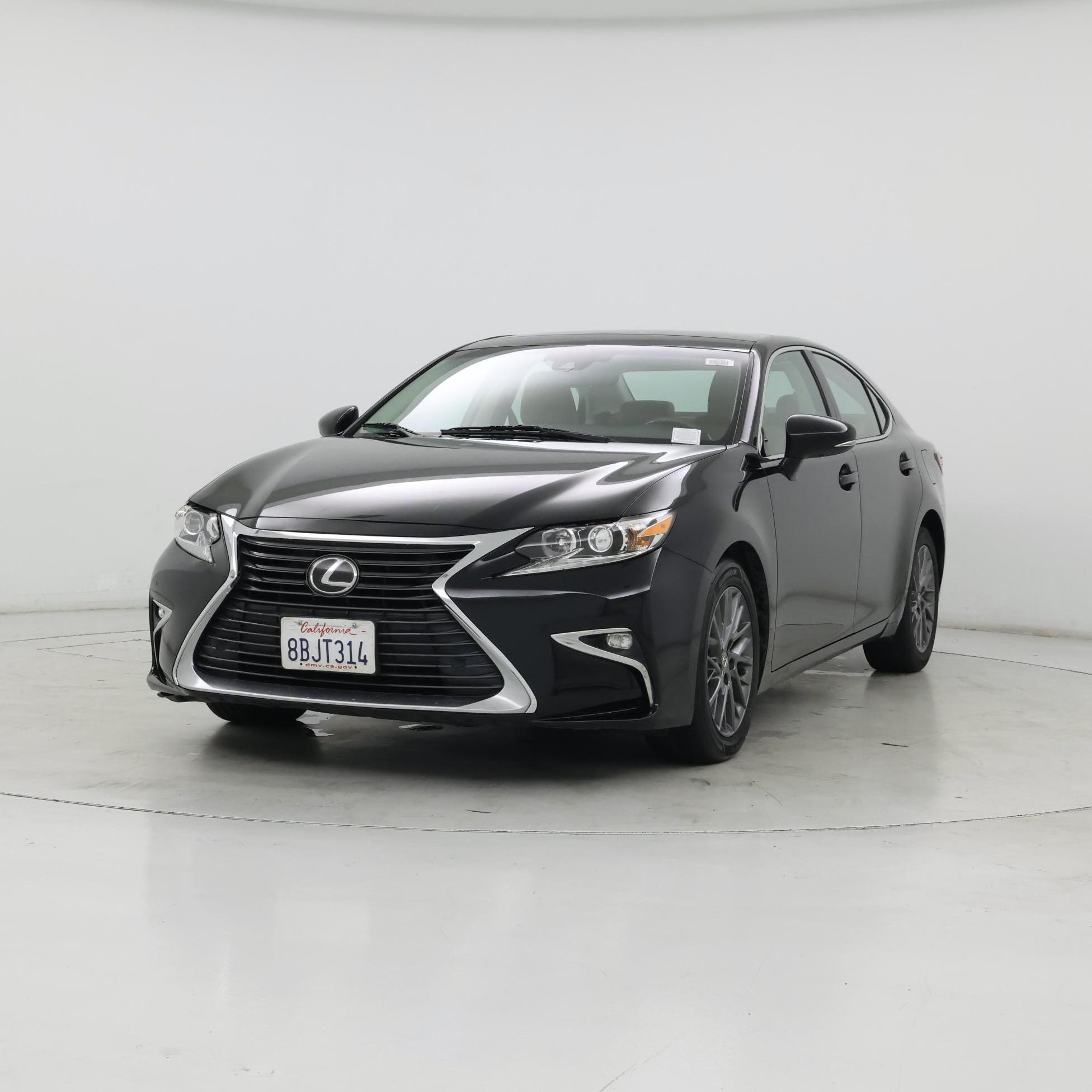 Thumbnail: 2018 Lexus ES - 4