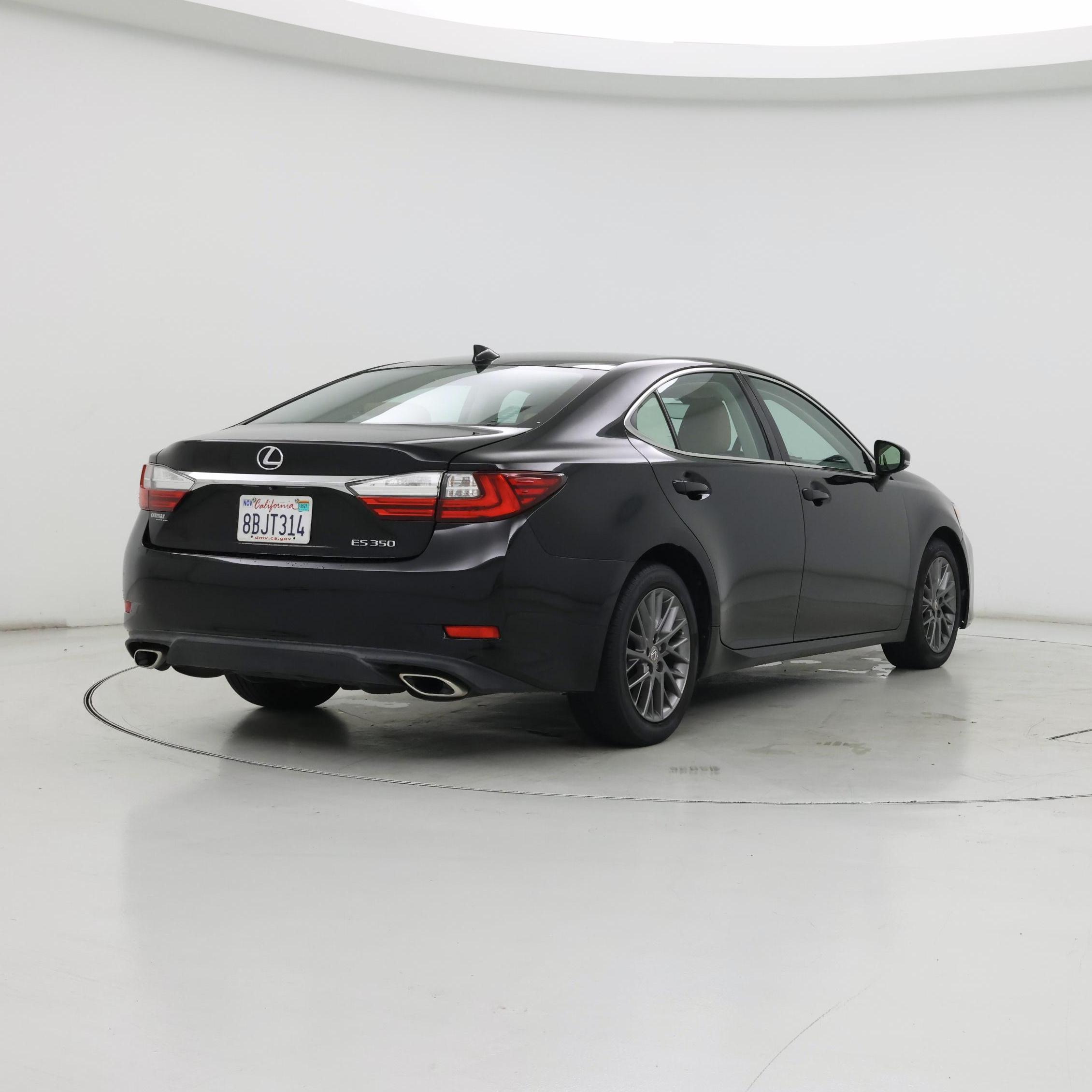 Thumbnail: 2018 Lexus ES - 8