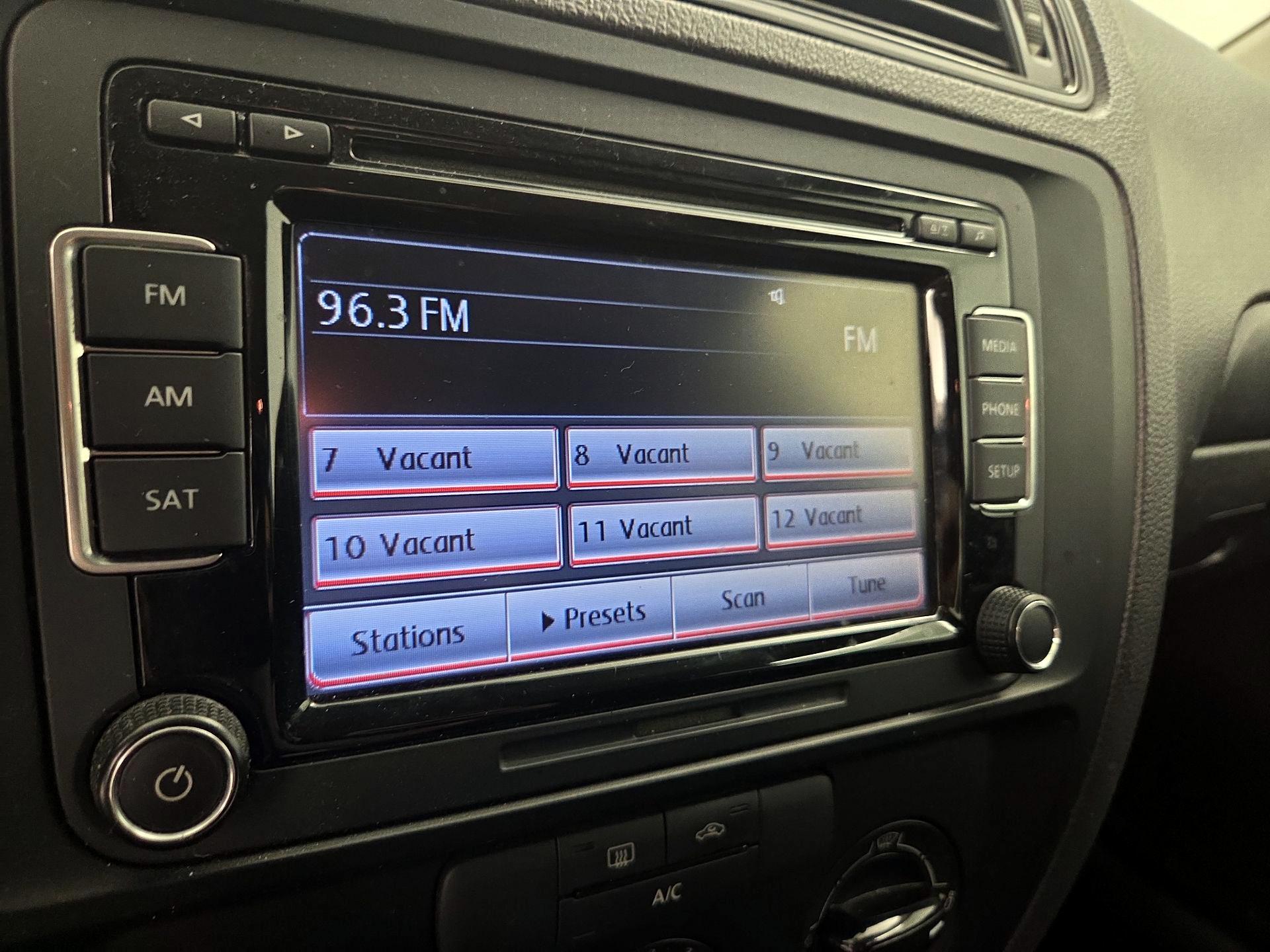 Thumbnail: 2015 Volkswagen Jetta - 15