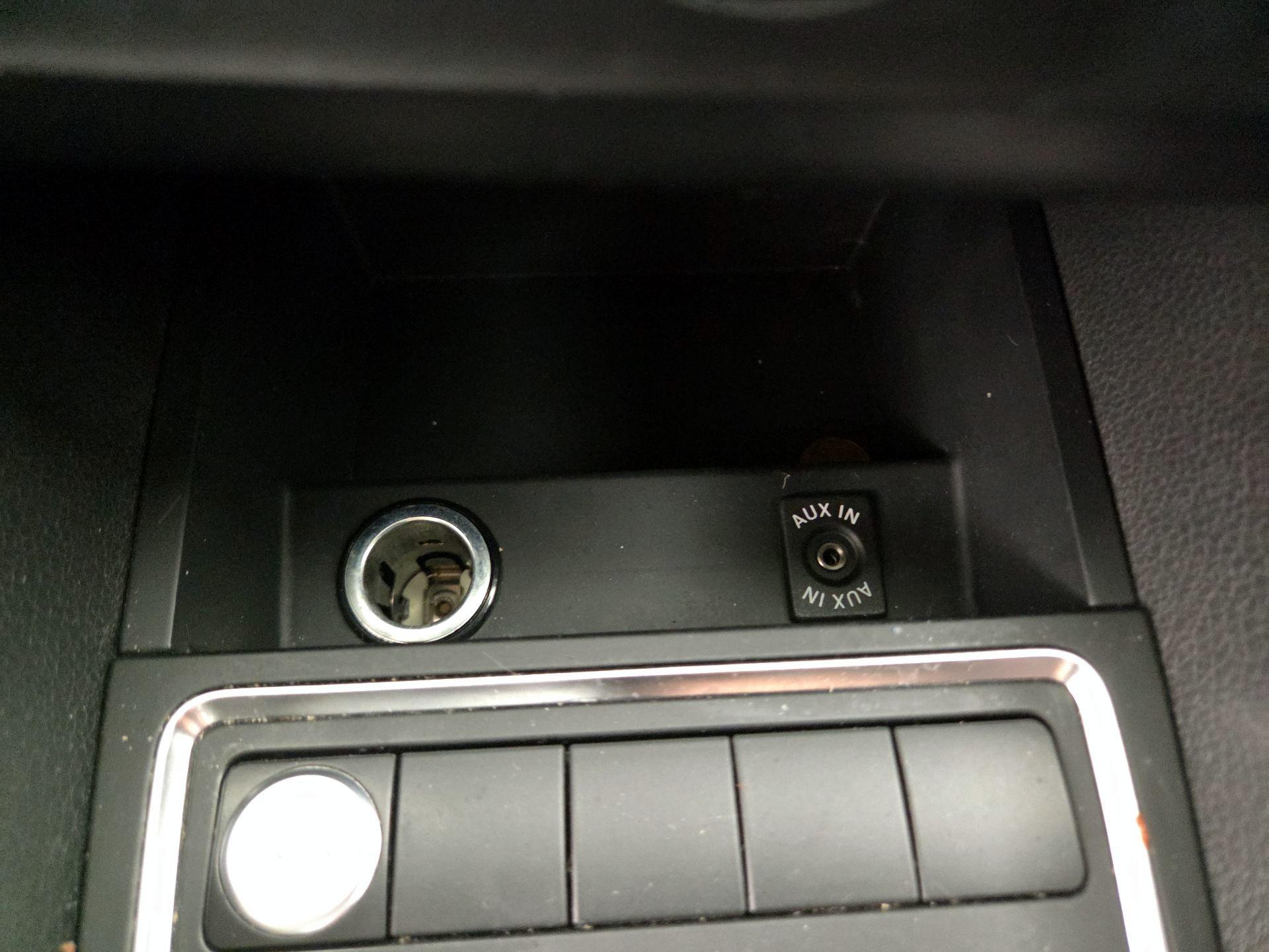 Thumbnail: 2015 Volkswagen Jetta - 18