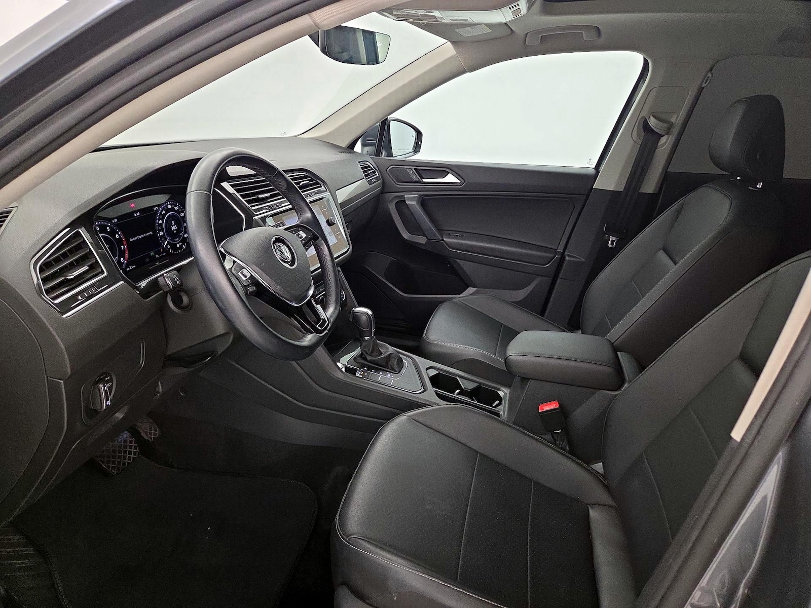 2019 Volkswagen Tiguan SEL - Photo 12