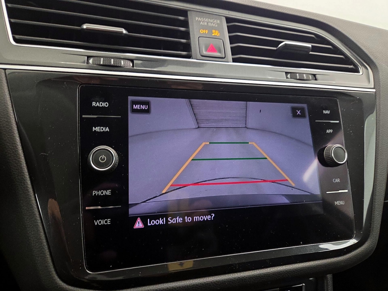 2019 Volkswagen Tiguan SEL - Photo 16