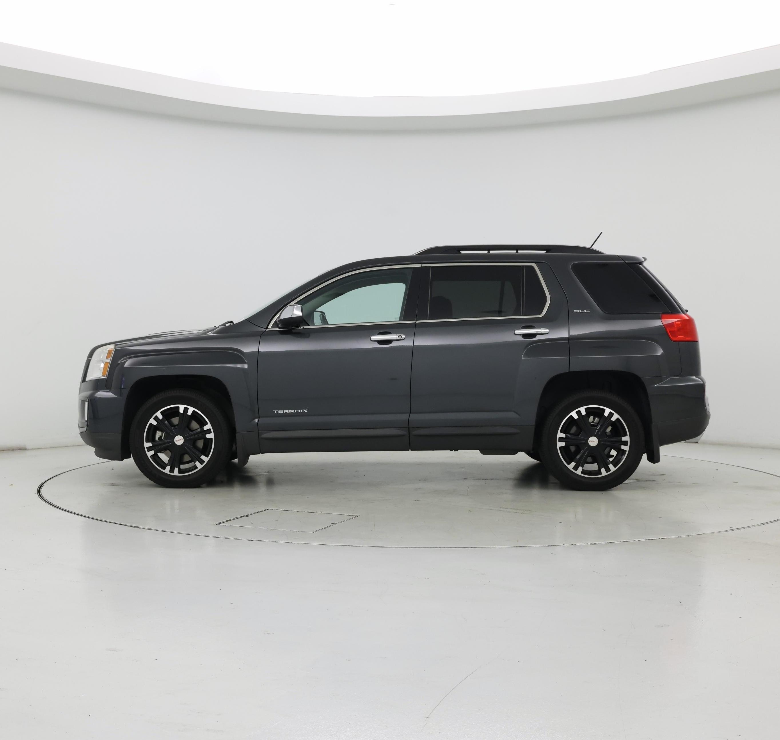 Thumbnail: 2017 GMC Terrain - 3