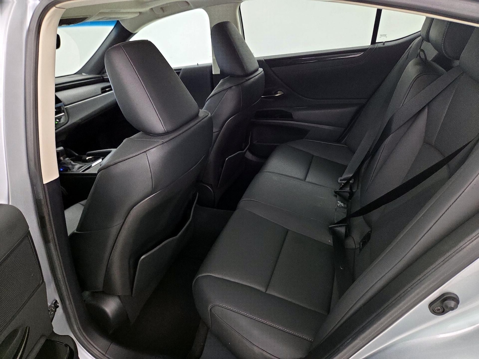 2024 Lexus ES 350 - Photo 21