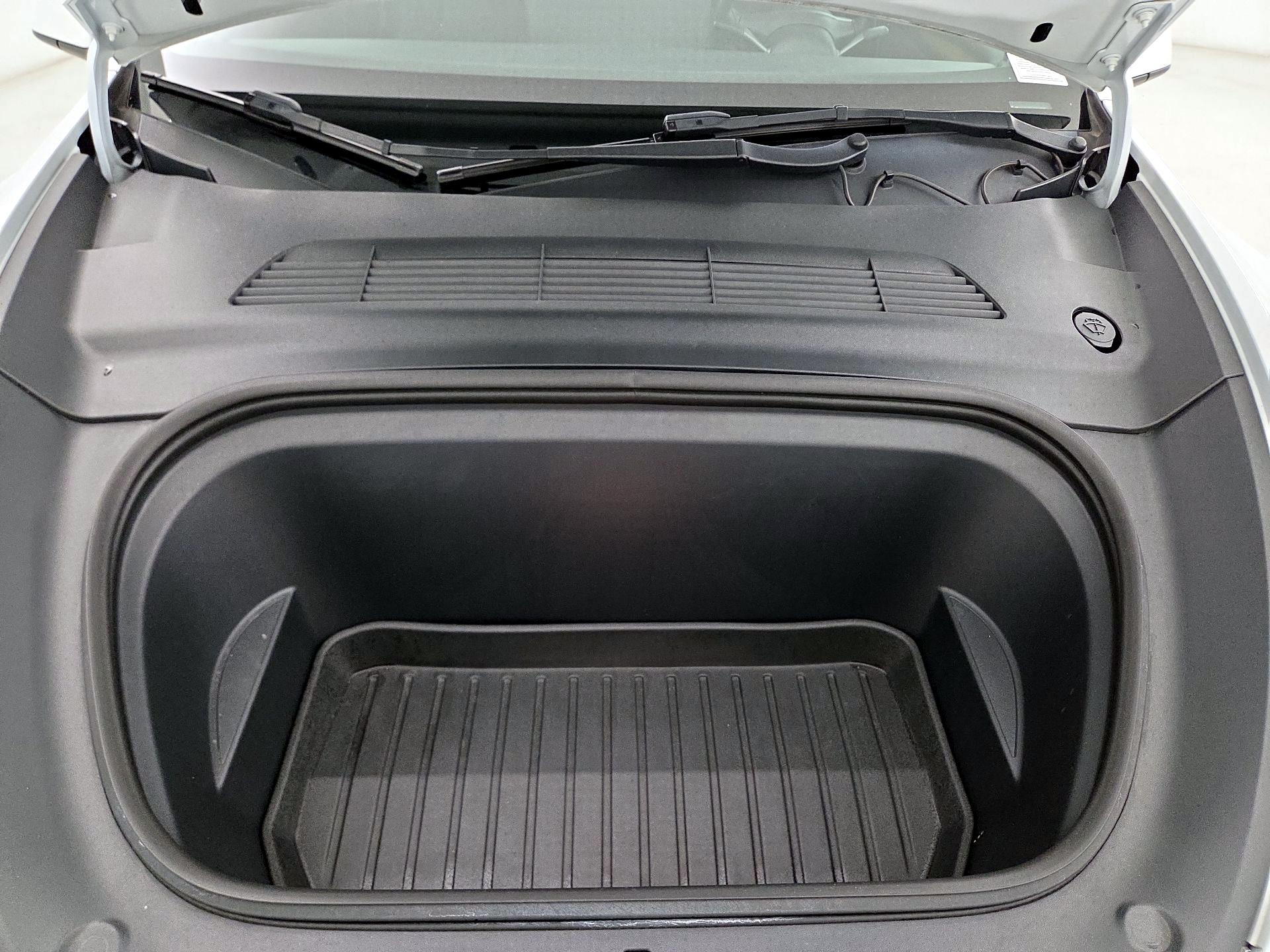 Thumbnail: 2022 Tesla Model Y - 20