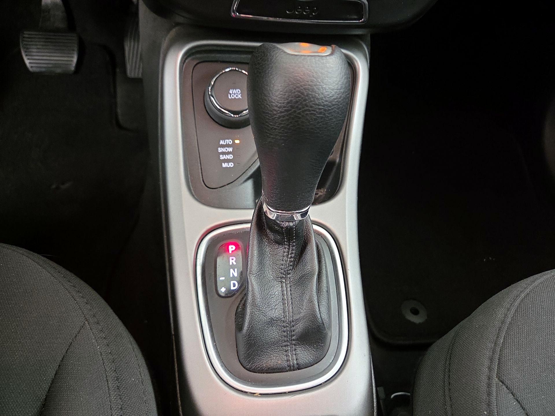Thumbnail: 2018 Jeep Compass - 17