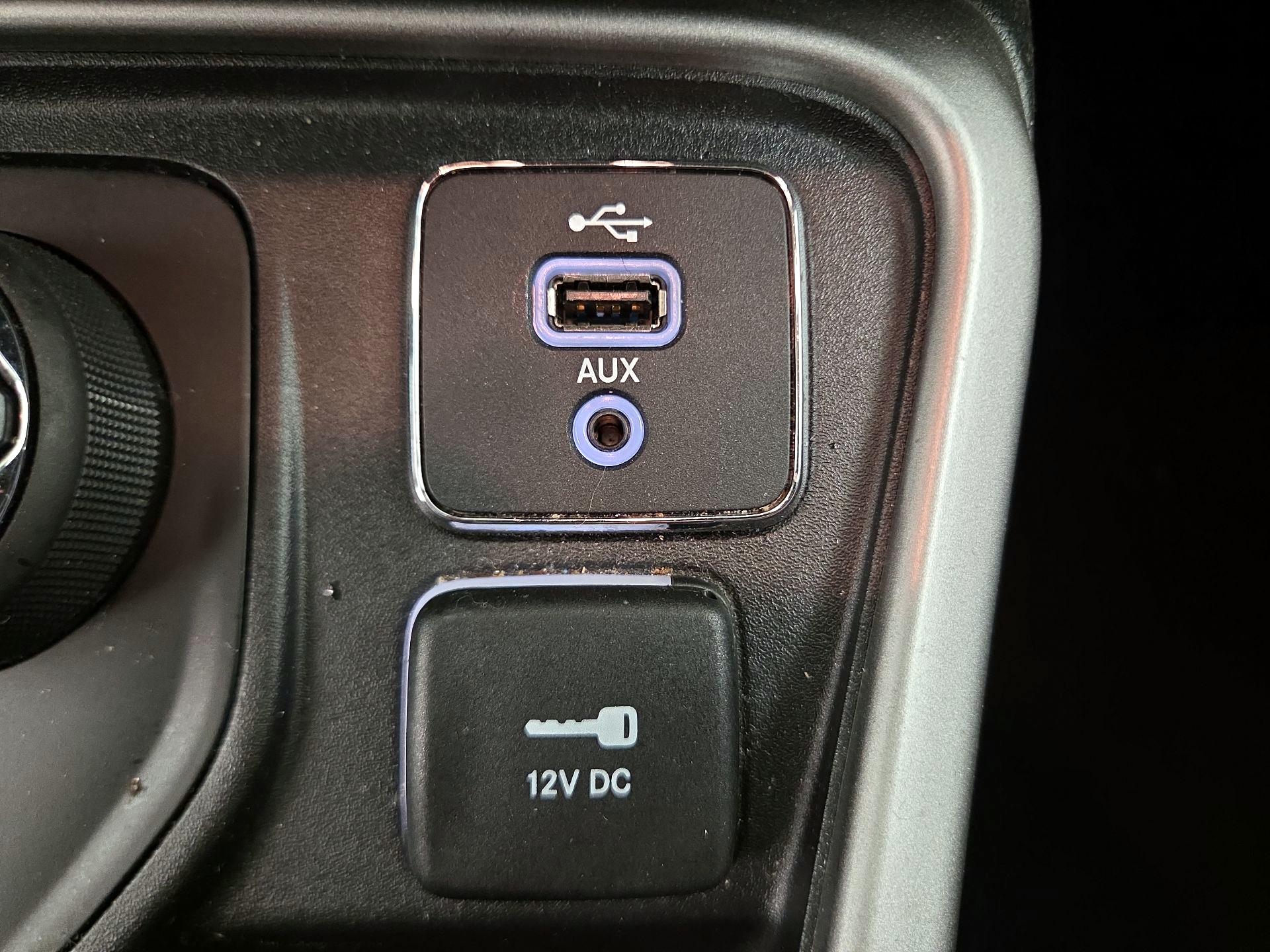 Thumbnail: 2018 Jeep Compass - 18