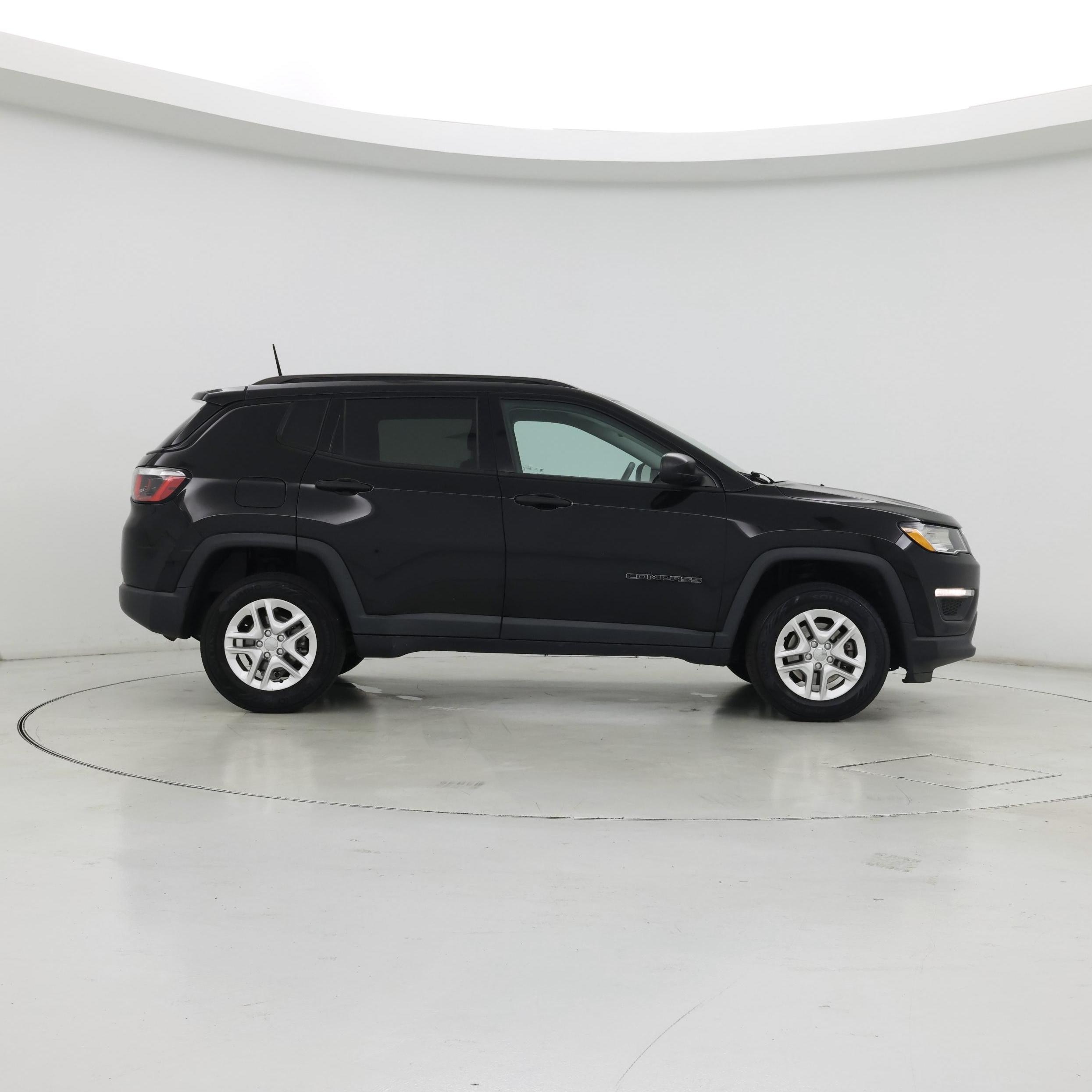 Thumbnail: 2018 Jeep Compass - 7